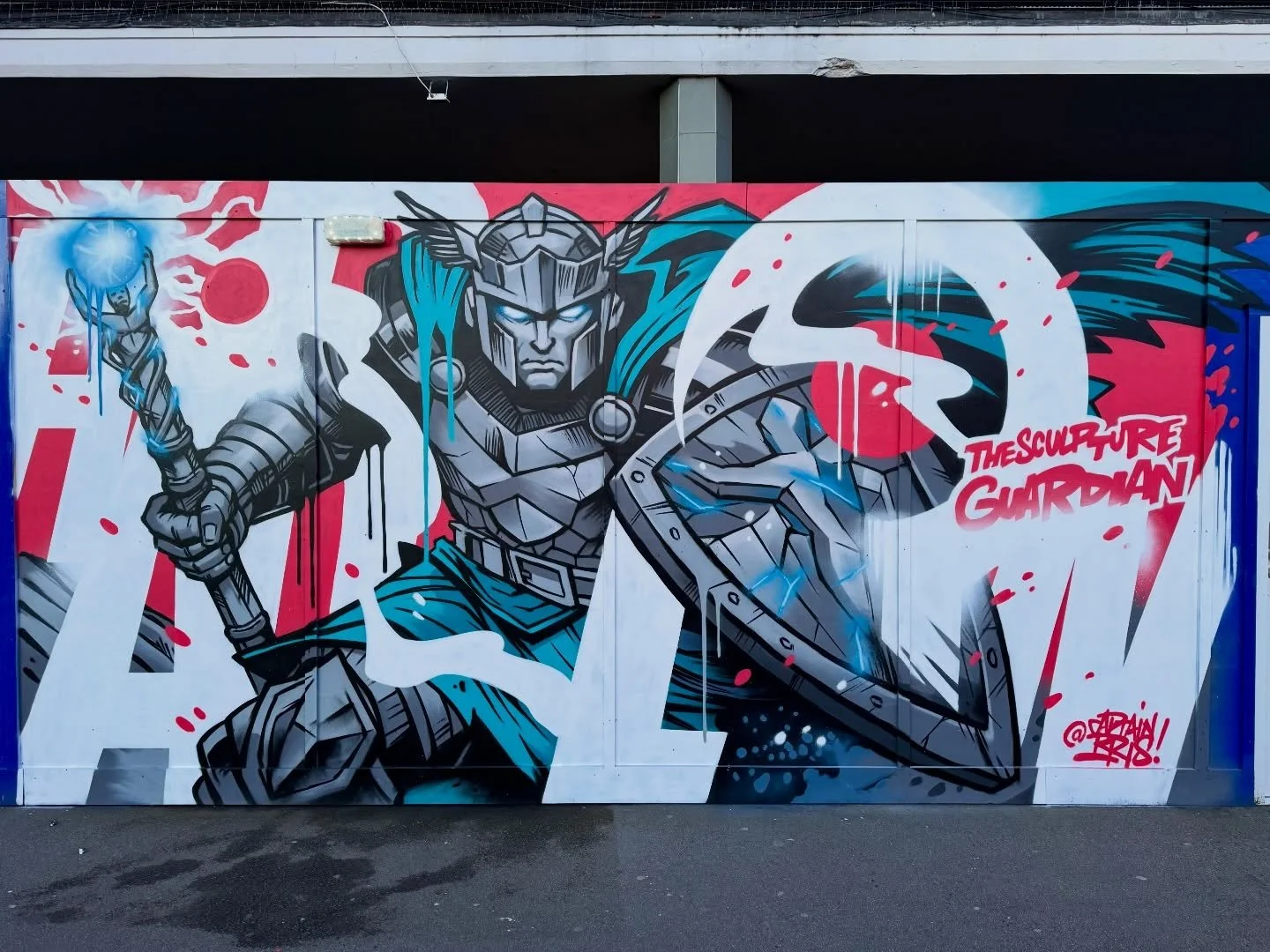 The Sculpture Guardian - protector of Harlow 🪨 

My piece for the @murwalls paint jam in Harlow town, painted a day early before 50+ artists descend today to paint together for the first ever @murwalls live jam.

&lsquo;Harlow in Essex is officially