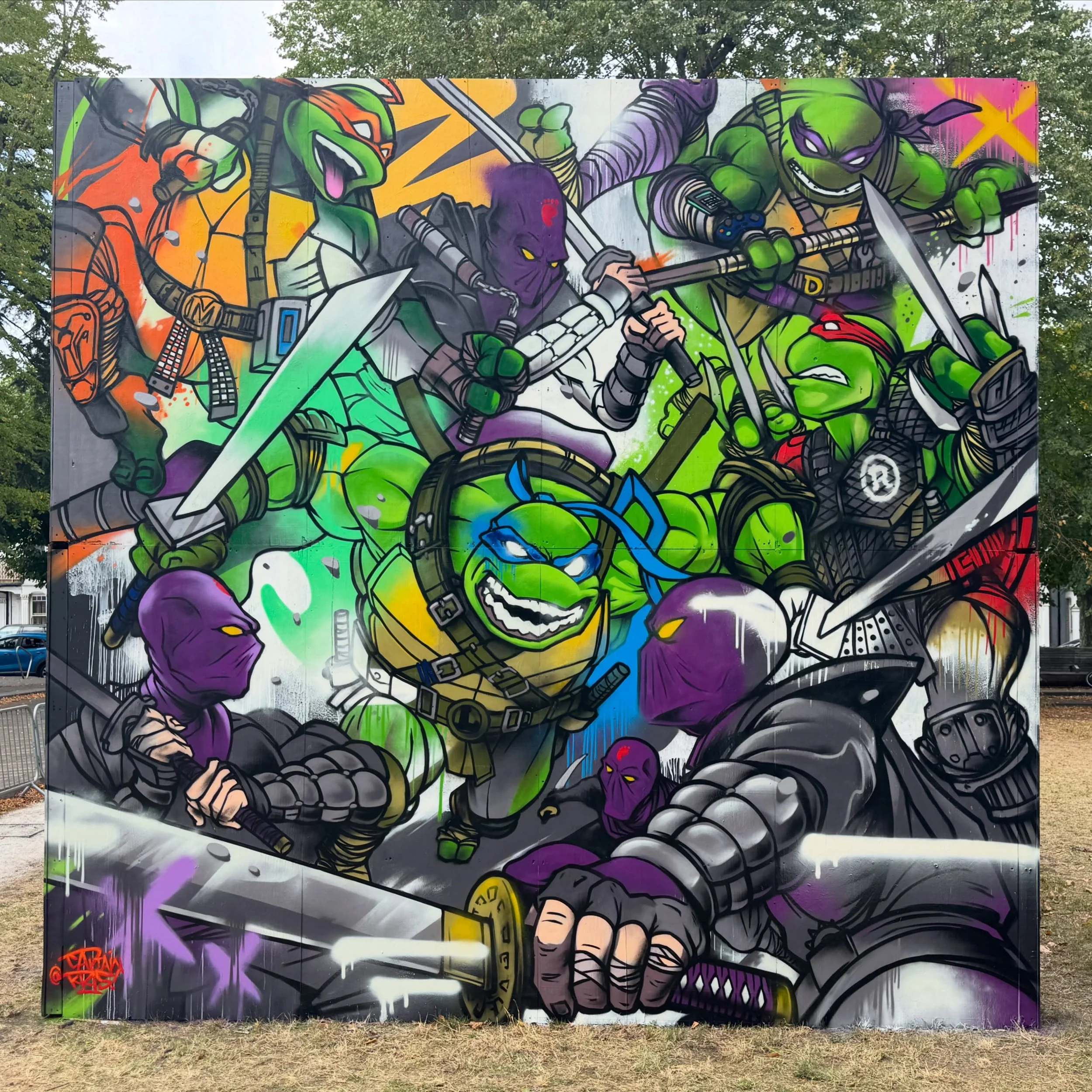 TEENAGE MUTANT NINJA TURTLES VS THE FOOT

My piece this year at @southendcityjamofficial in Warrior Square

Designs based off the new @mondonews figures that are absolutely a justifiable business expense when purchased as reference material for paint