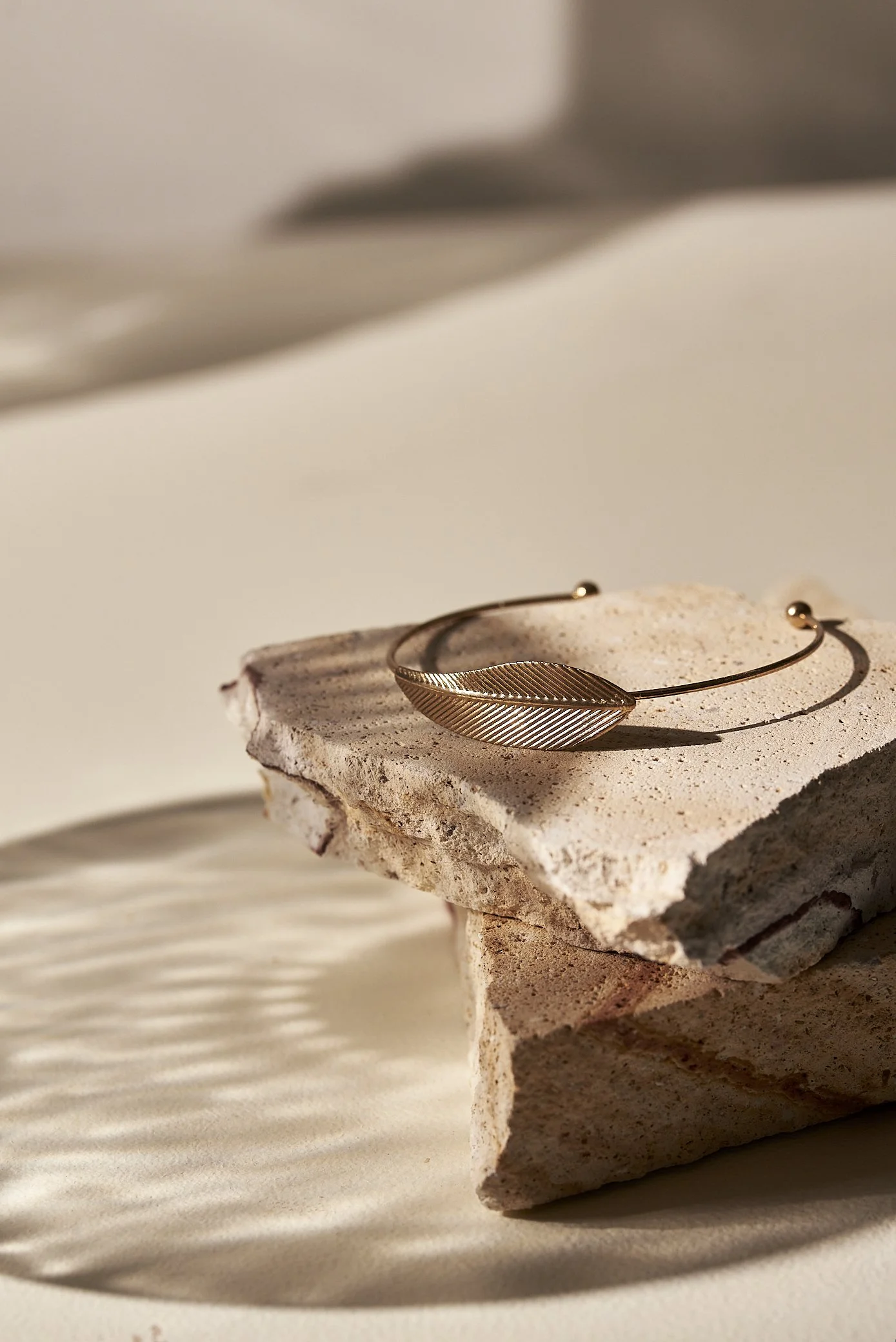 Still-life-sieraad-Iris-Koopmans-Fototgrafie 1.jpg