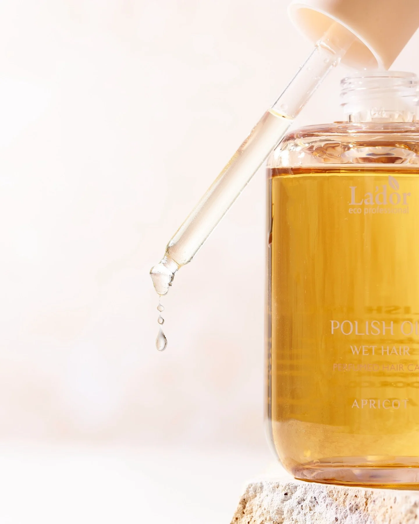 📸✨

#productfotografie#productfotograaf#contentcreatie#studiofotografie#creatievecontent#breda#duurzaam#duurzameproducten#breda#beautyproducten#haarverzorging#creatievefotografie#webshop#vrouwelijkeondernemers#fotostyling