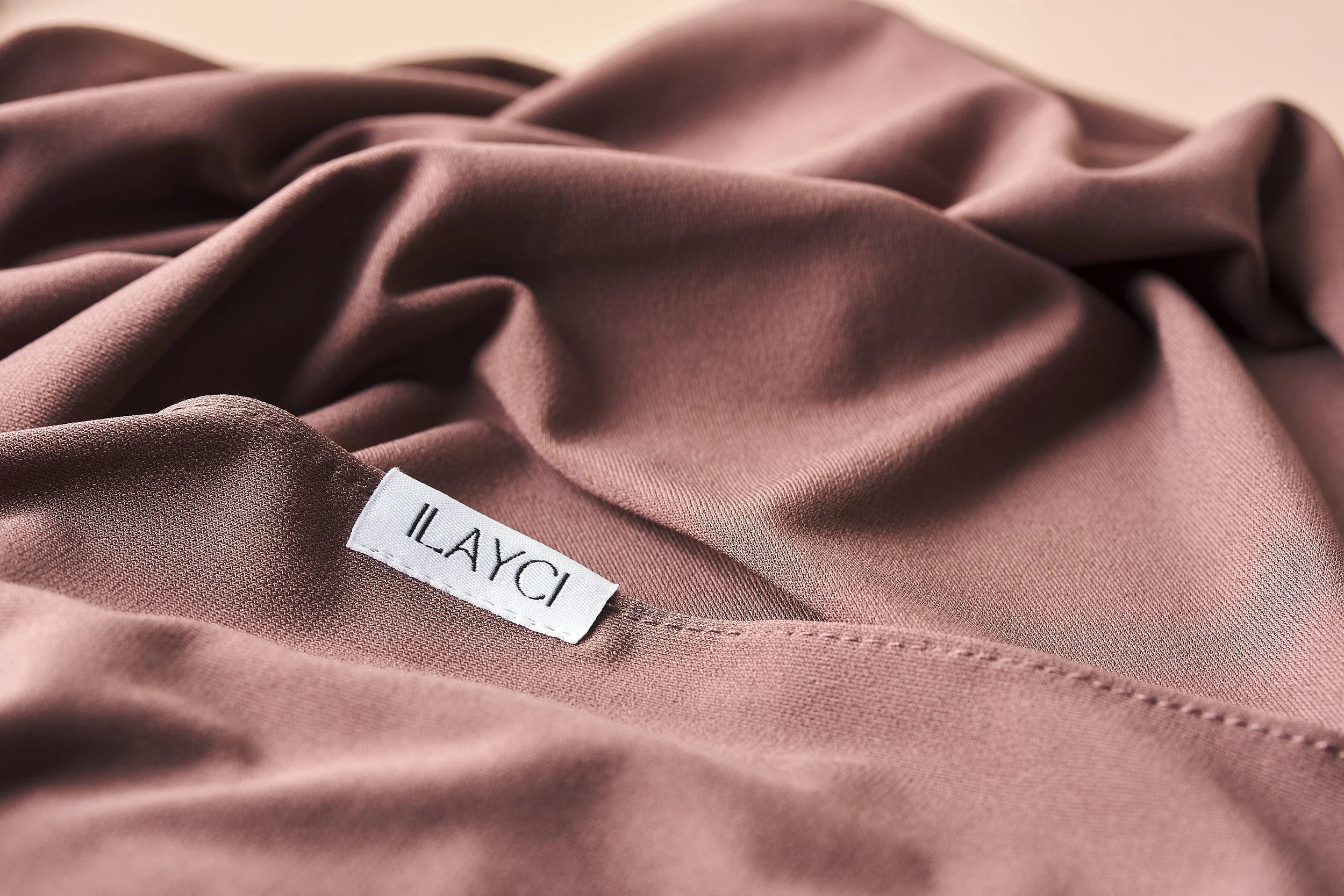Content-creatie-voor-Ilayci.-Hoofddoeken-accessoires-webwinkel-product-fotografie-door-Iris-Koopmans-fotografie.jpg (42).jpg