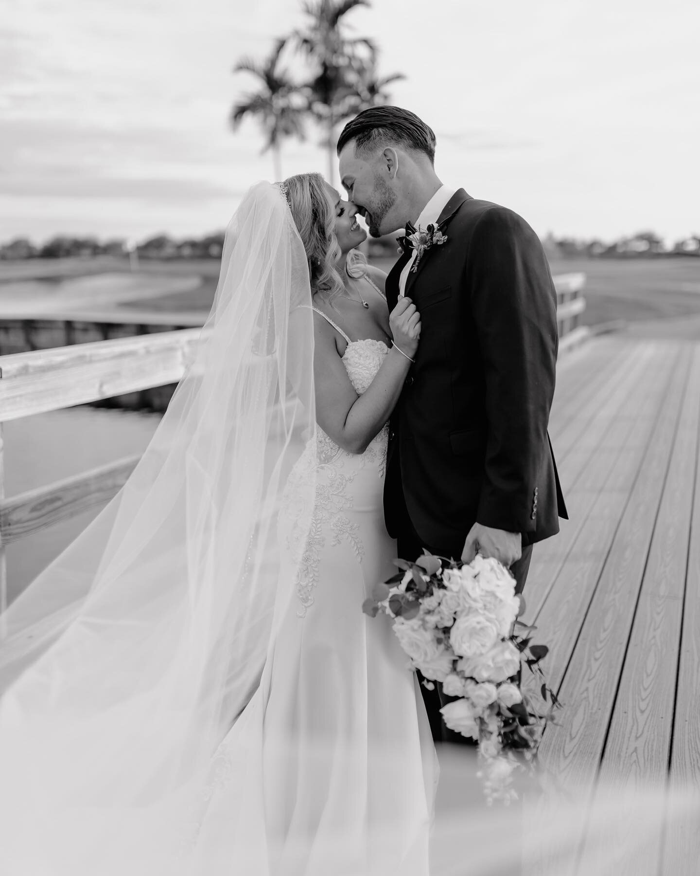 from beginning to end their day was full of joy, laughter, and so much love! these are some of my favorite moments from Nicole &amp; Chris' special day 🥹🫶🏼🤍
-
VENUE: @heritagebayweddings @heritagebaycountryclub 
PHOTOGRAPHER: @valentinarosephoto 