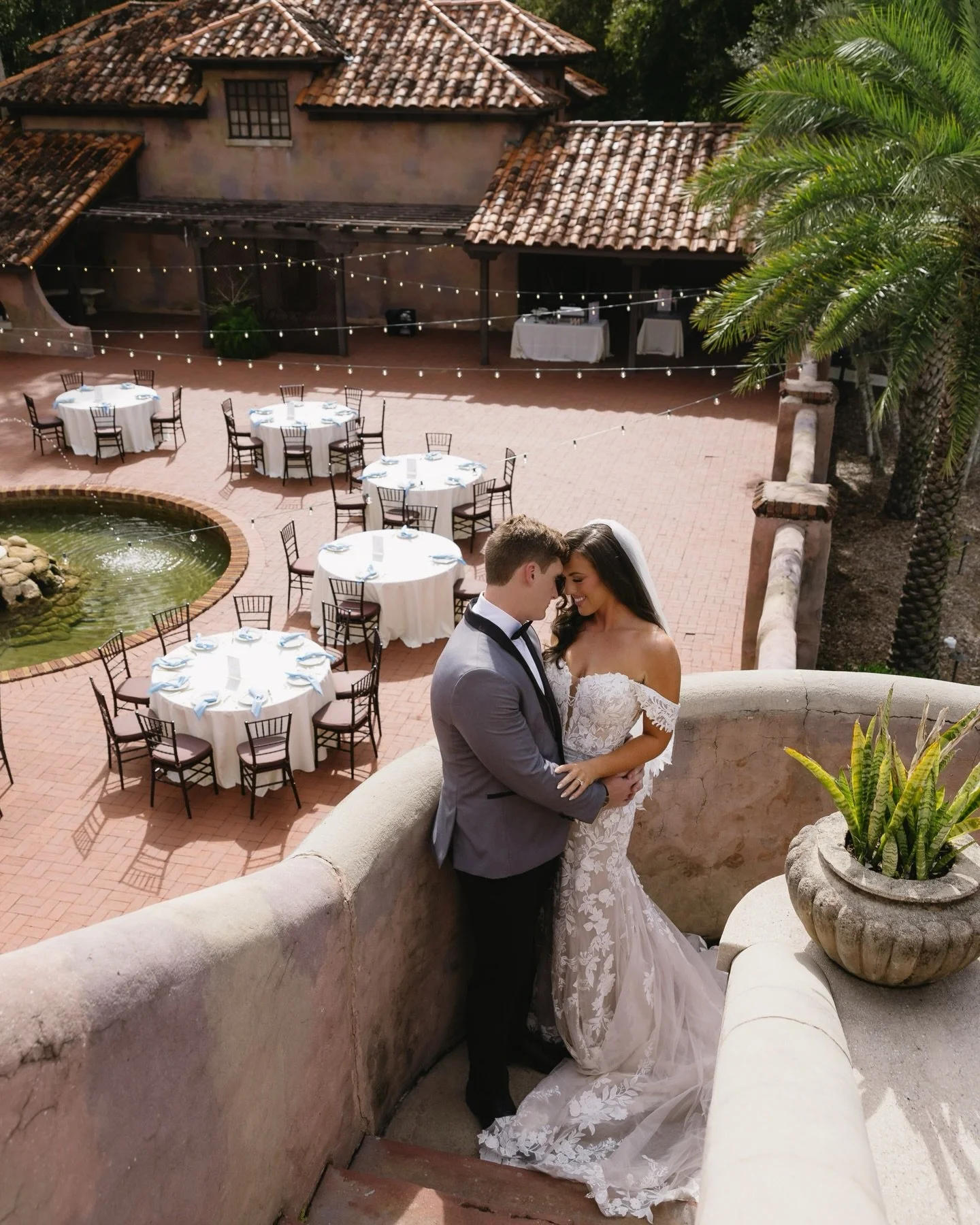 A + B 🕊️🤍 | i don&rsquo;t think i will ever get over how beautiful this wedding was!! 😭🫶🏼 will be posting about it on the blog because 20 slides of photos is not enough! @andrae_victoria @beauknowscobb you two are so ✨ICONIC✨

VENDOR TEAM
photo: