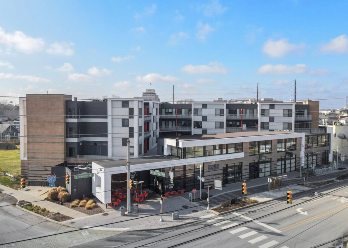 Hinge Downtown Indianapolis Apartments