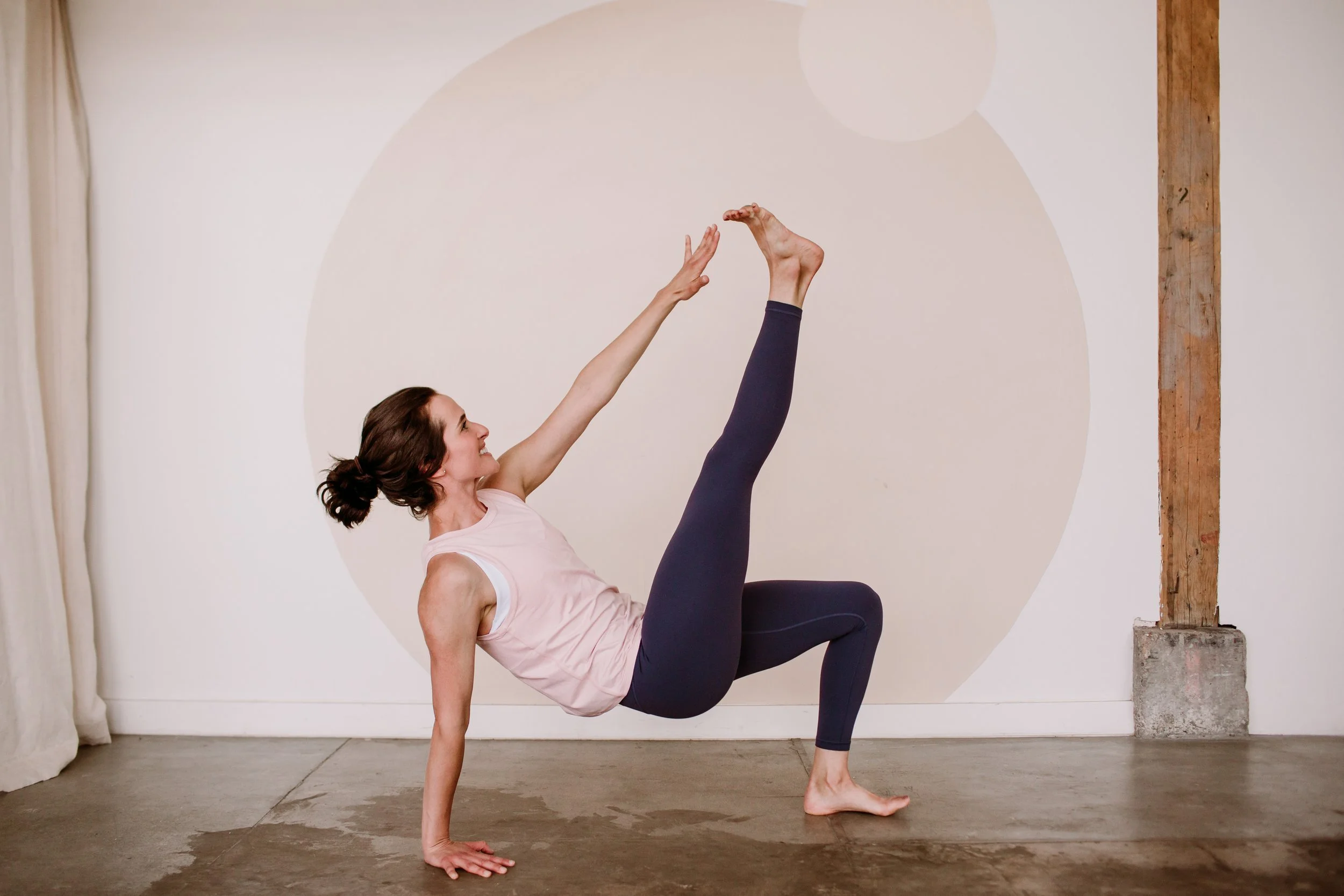 best-home-workouts-women-lunae-collective