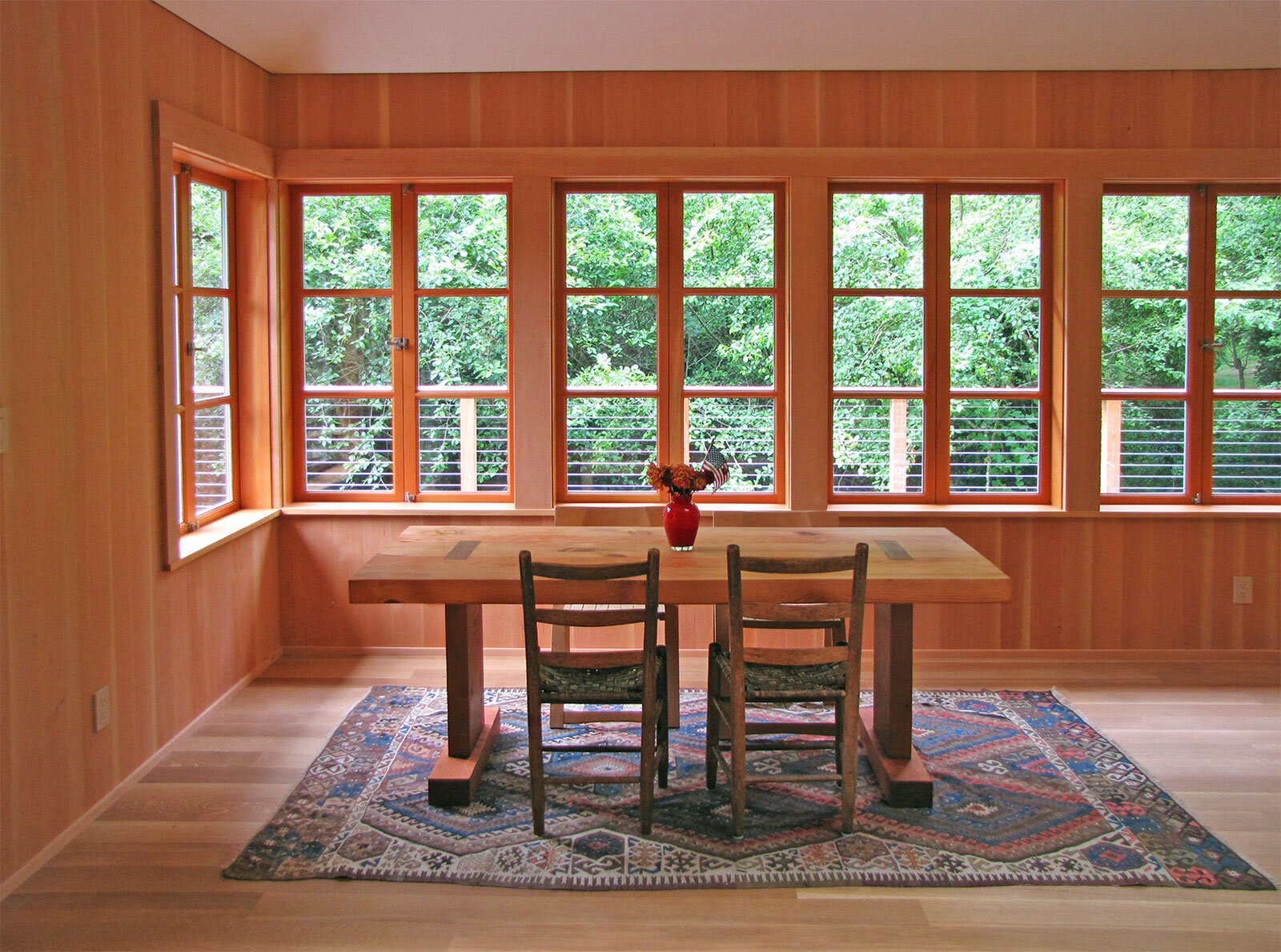 laurel-dining.jpg