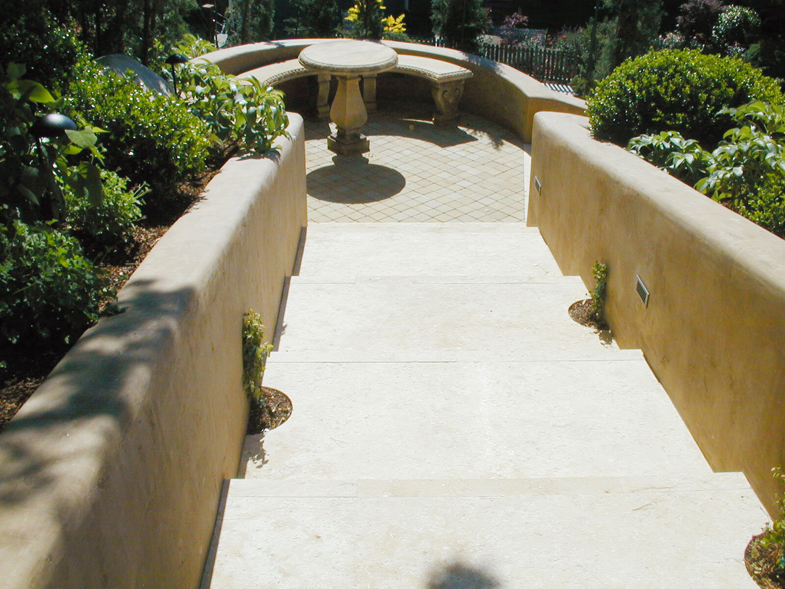 belvedere-walk-to-table-landing.jpg
