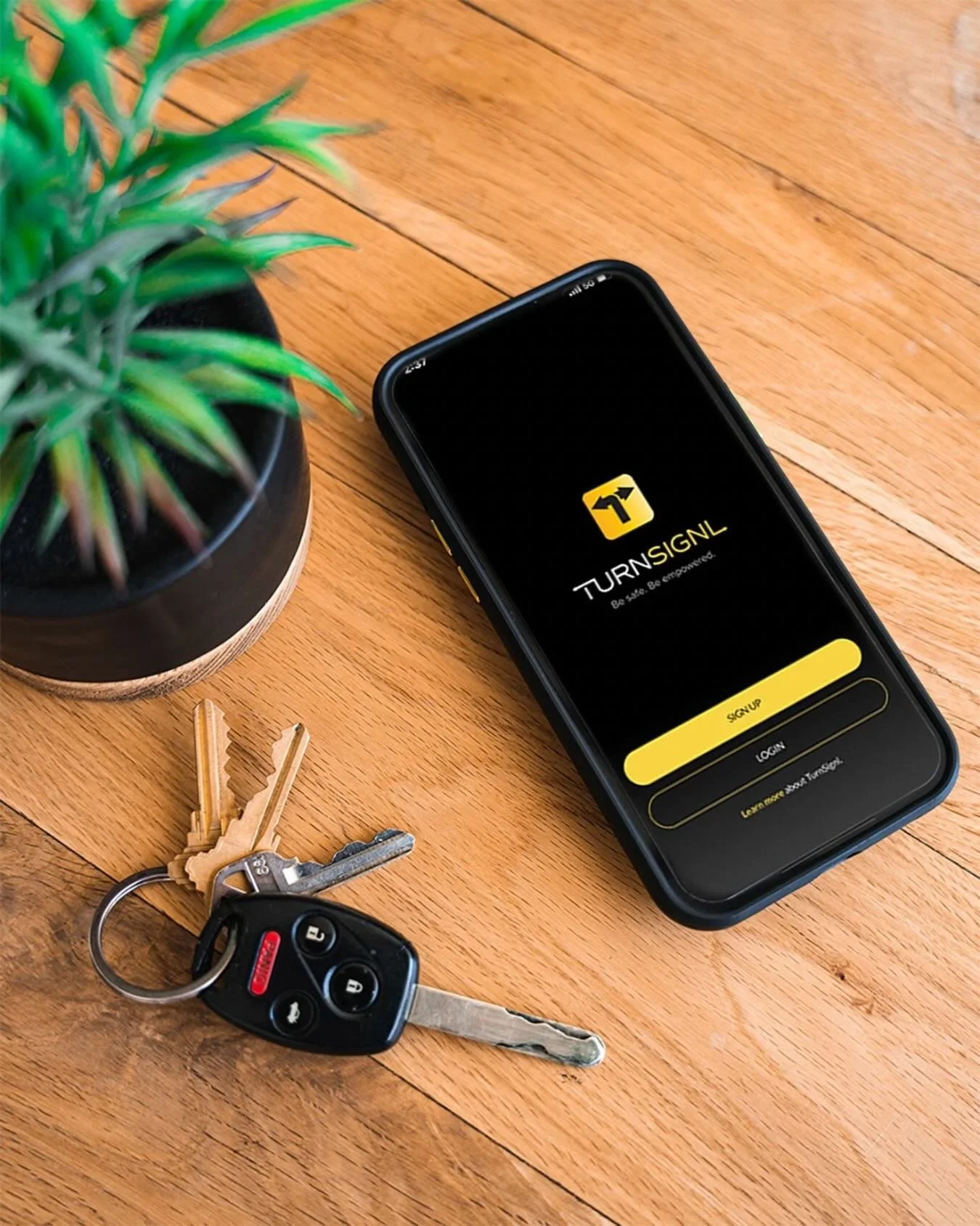 Keys ☑️
Phone ☑️
TurnSignl ☑️

Make sure you&rsquo;re ready before you hit the road! 

#safedriving #lawyer #driving #legaltech #turnsignl