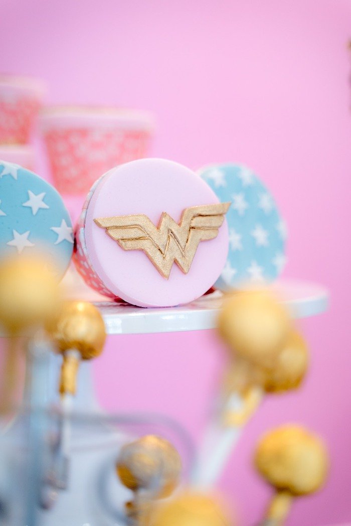 Pastel-Wonder-Woman-Birthday-Party-via-Karas-Party-Ideas-KarasPartyIdeas.com13.jpeg