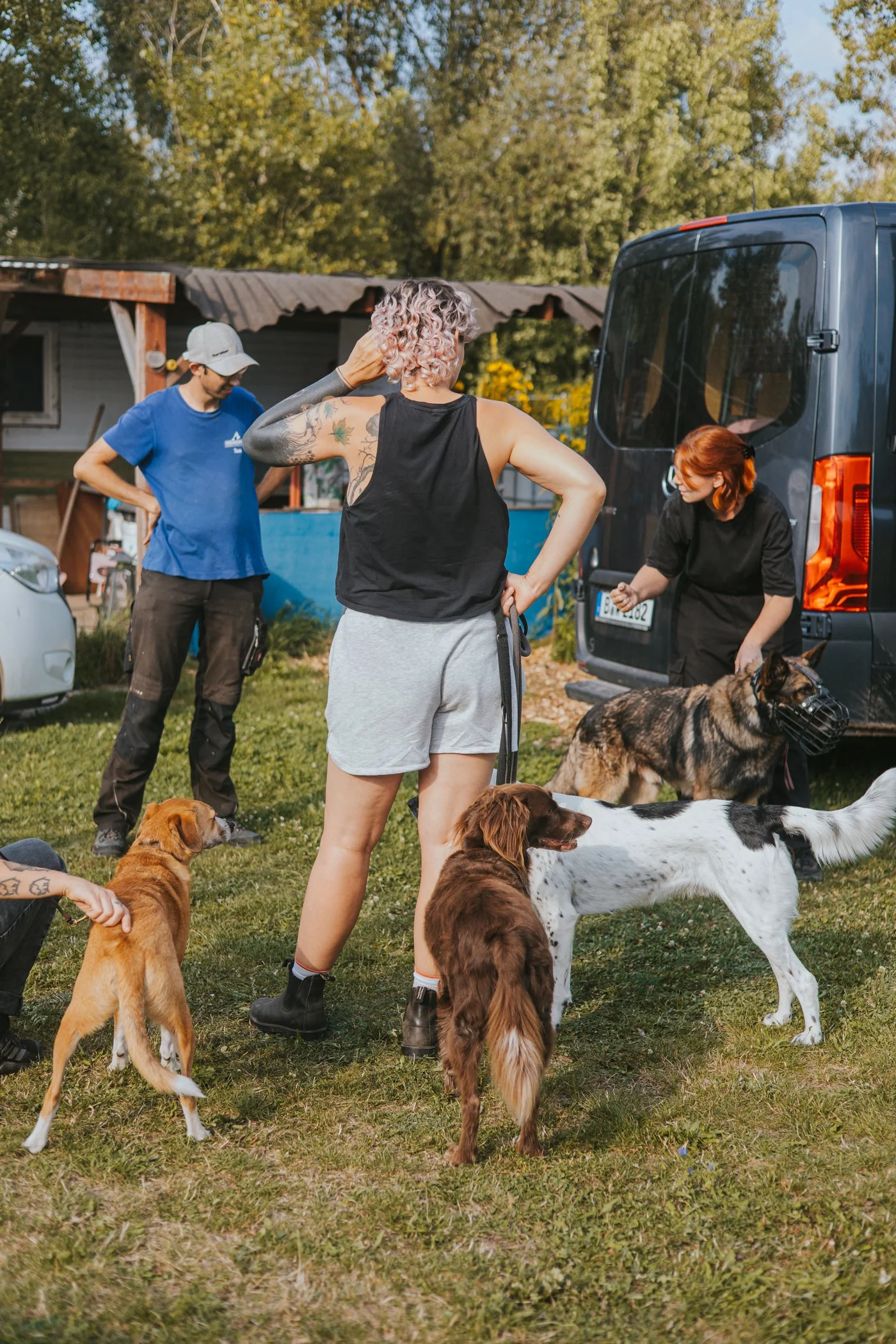 Tom Jankowski, Annika Zimmermann & Hannah Rohde auf einem Weiterbildung für Hundetrainer in Berlin.