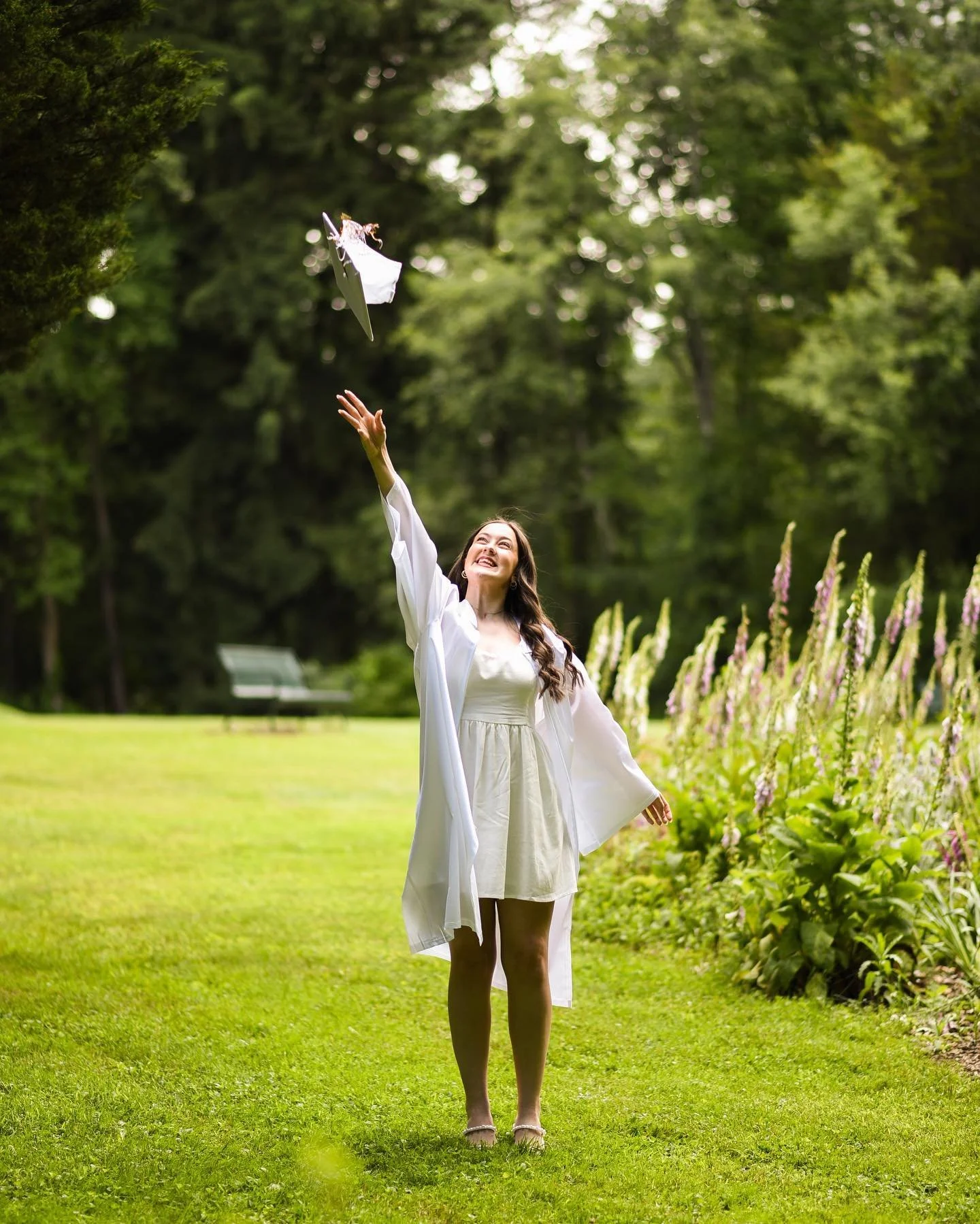 We&rsquo;ve officially made it out of grad season 🤩

#classof2024
#seniorphotosession #pittsburghphotographer #pennsylvaniaphotographer