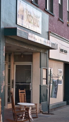 Business_Spot_Stories__3__AdobeCreativeCloudExpress.gif