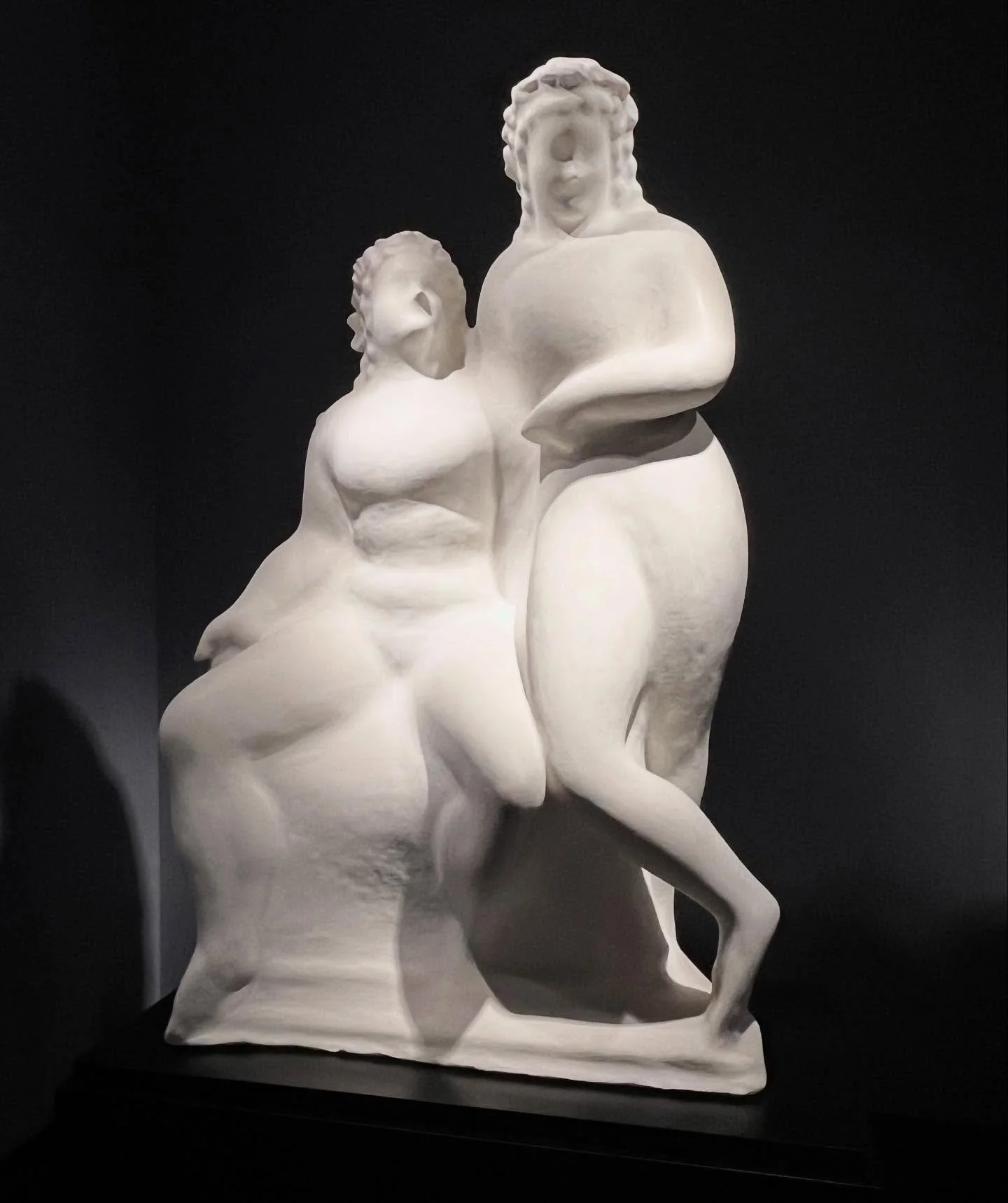 On view now at the Park Avenue Armory at 67th and Park is the annual The Winter Show, through February 1, 2026. Founded in the mid-1950s as a benefit for East Side House Settlement, The Winter Show is a leading art, antiques, and design fair that sho