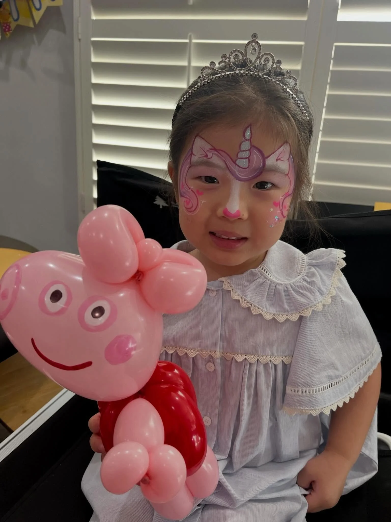 Face painting always ends up being the highlight of the party🤍🌈

#ocfacepainting #ocfacepainter #ockidsentertainment #ocballoons