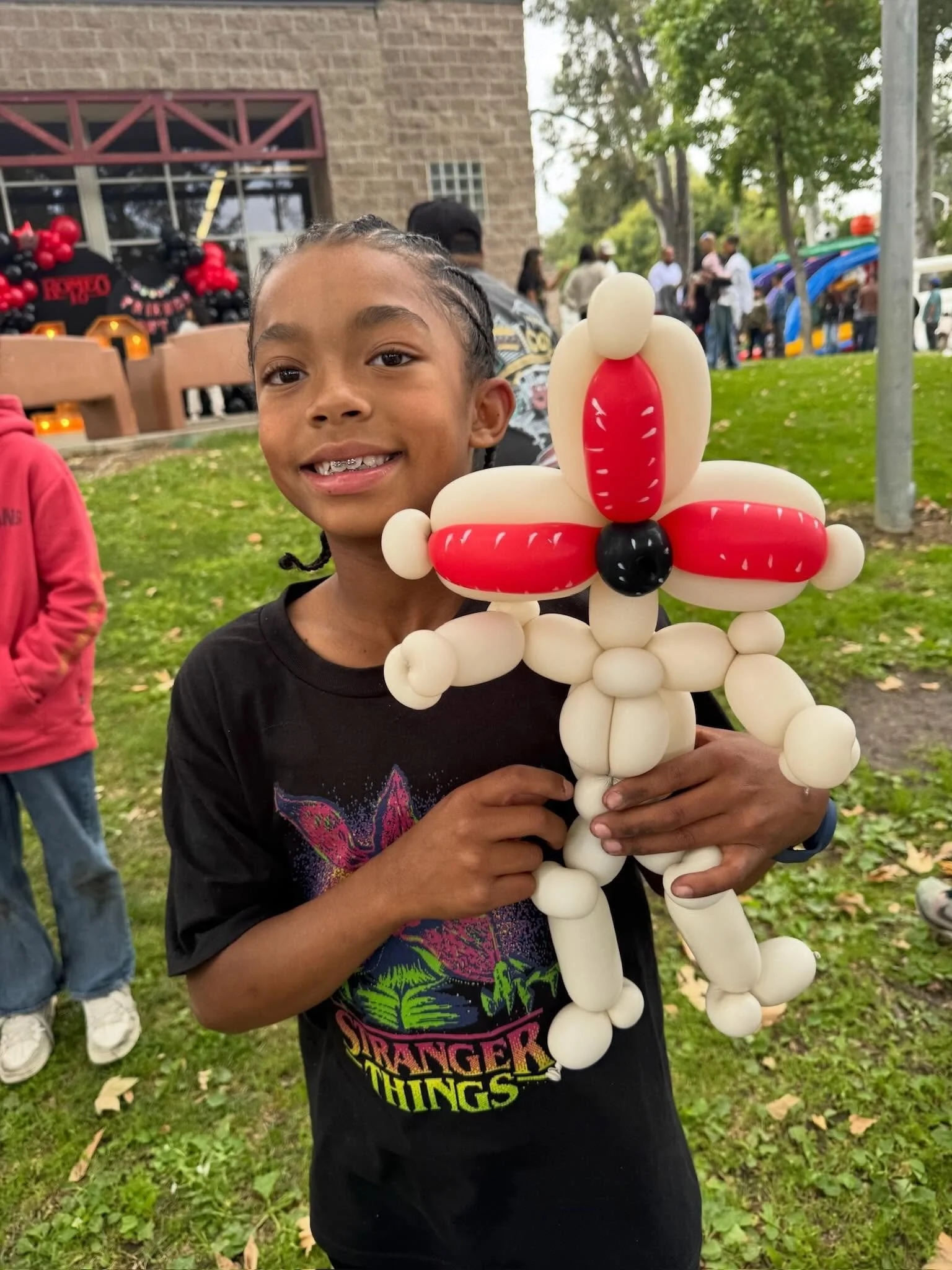 Lots of smiles with our advanced balloons! DM us to today inquire for your next event! 🎈✨

#ocballoons #ocballoonartist #ocballoonanimals