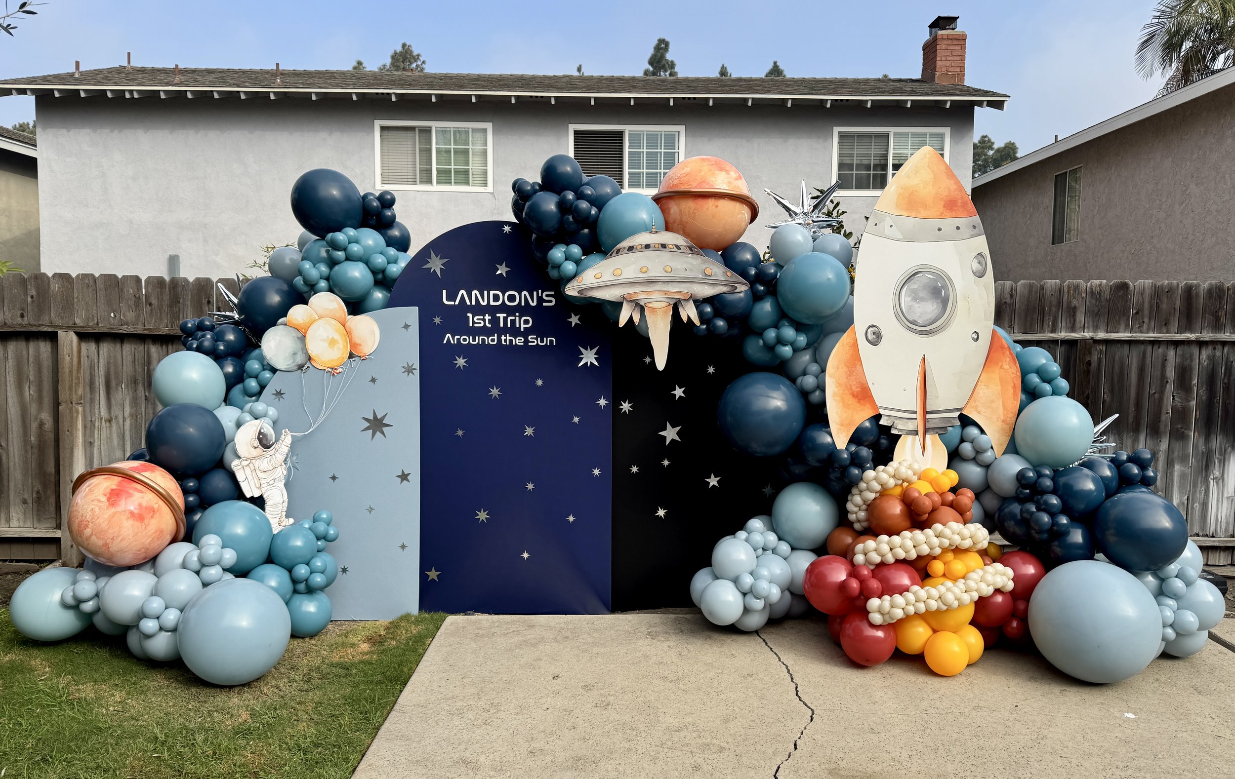 Package 1 with deluxe theming