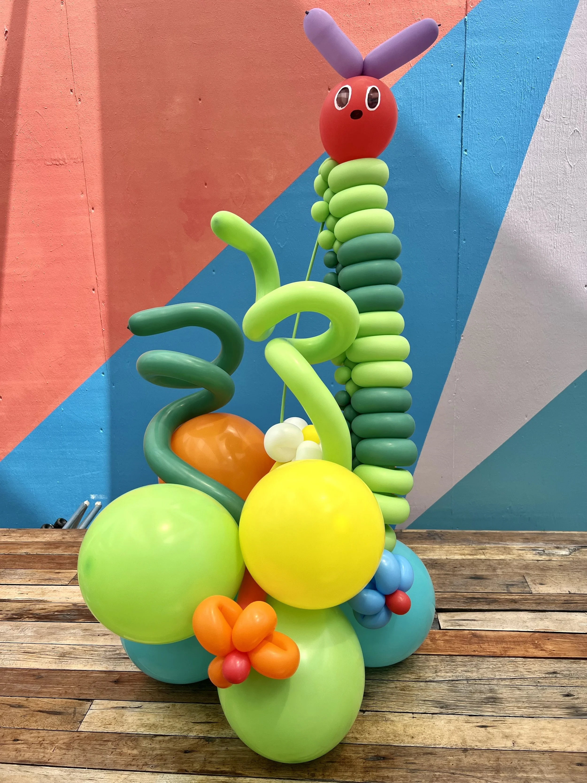 balloon garland arch, ballon decoration, kids birthday decor, balloon centerpiece