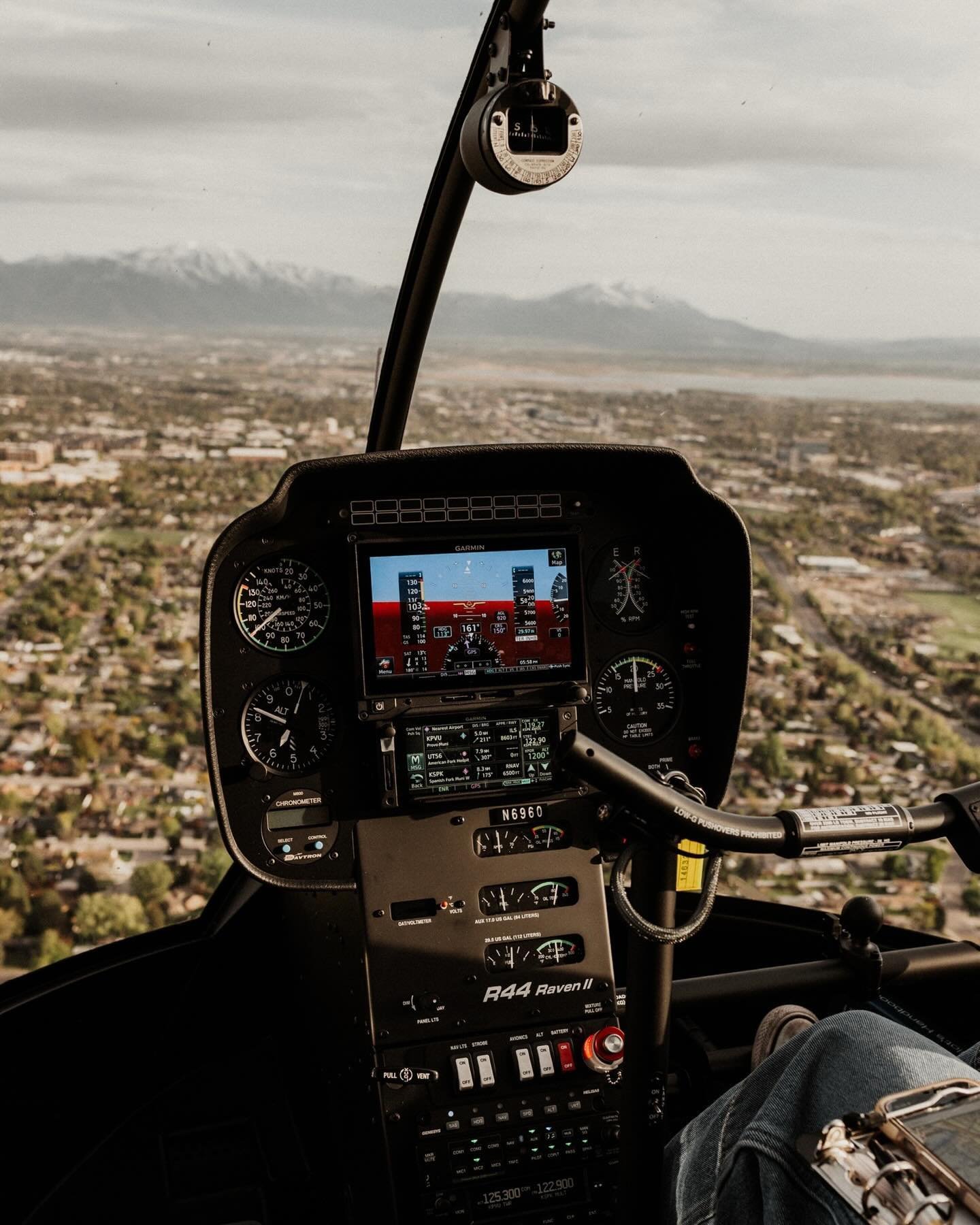 Tana&rsquo;s Favorite Elopement Activity Idea! 🚁 

Maybe it&rsquo;s because my dad flew a piper plane, but I love being in the skies! ⛅️ 

Helicopters are so smooth and such a fun and memorable way to enjoy your elopement or experience an adventure 