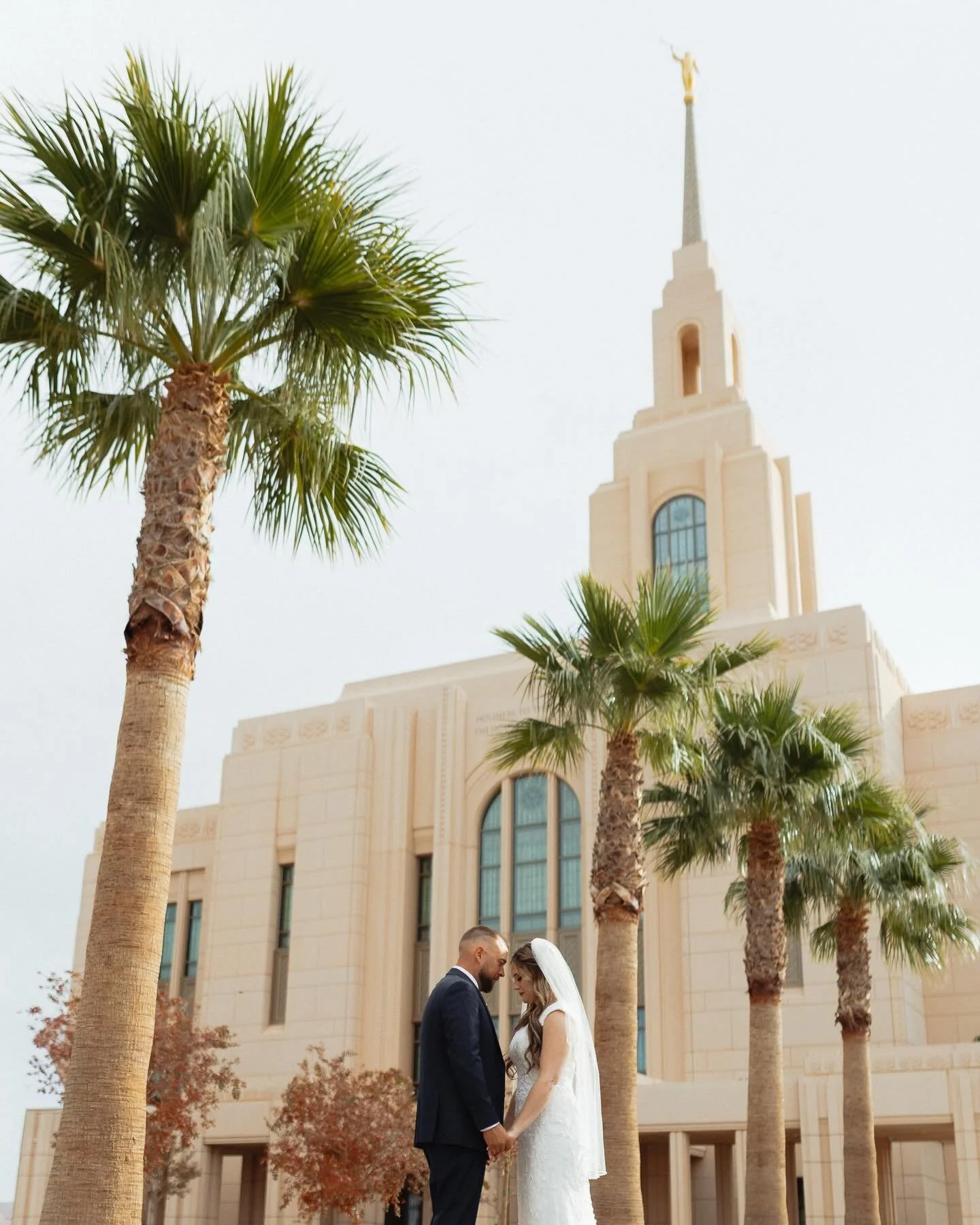 The beautiful wedding day of Adrian and Hali!

Vendors:
Photo/Video: @roamingdesertfilmco 
Venue: @theledgesofsaintgeorge 
Planner: @poppylaneevents_st.george 
Caterer: @theledgesofsaintgeorge 
Florist: @poppylaneevents_st.george 
DJ: @osmondliveente