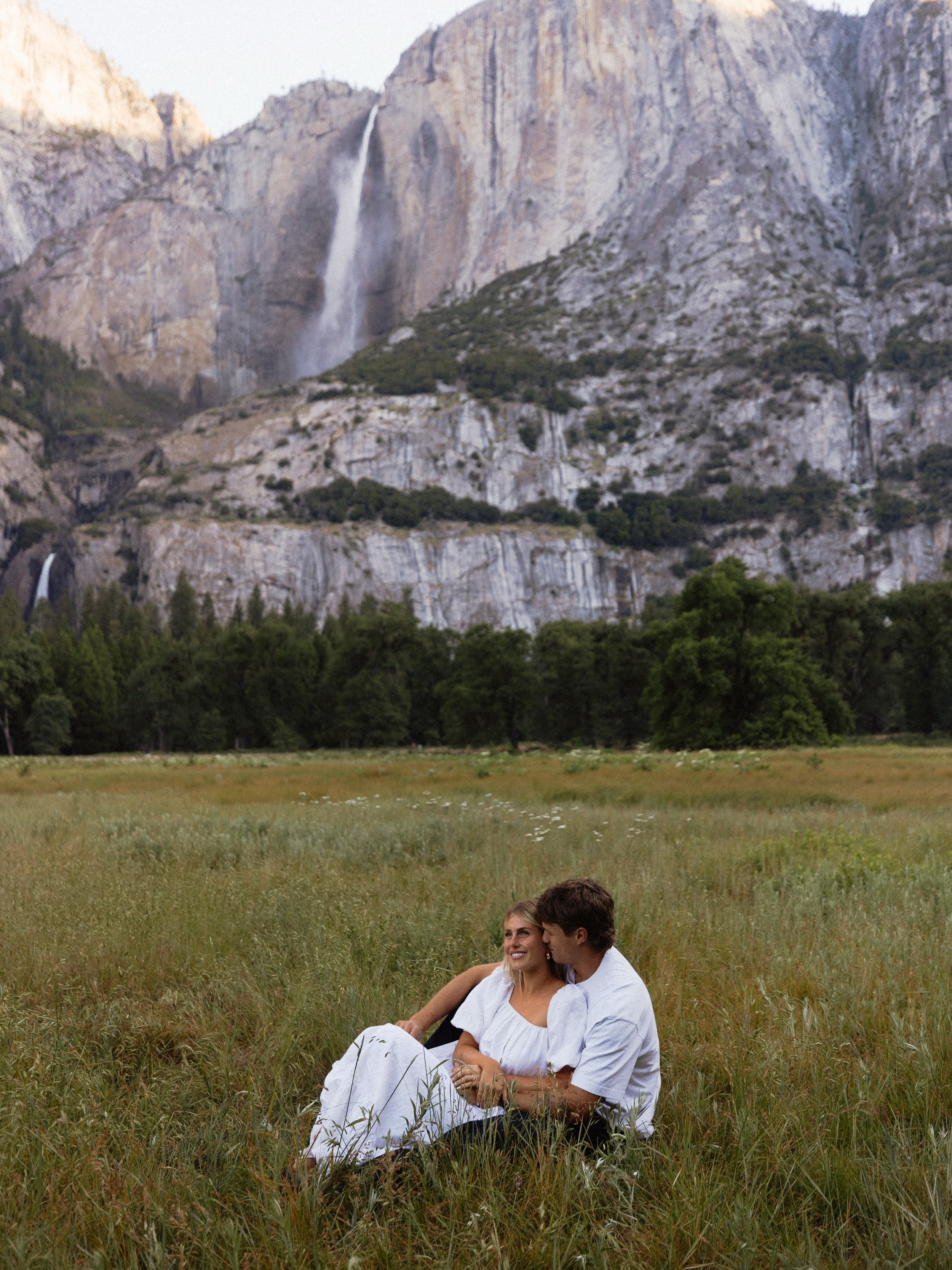 Let&rsquo;s go wherever the wind blows

#yosemiteelope #yosemiteelopementphotographer #yosemitenationalparkelopements #yosemitenationalparkelopement

Retreat: @vowandventure.co 
Associate: @photosbyamberlyn 
Couple: @baysiabella