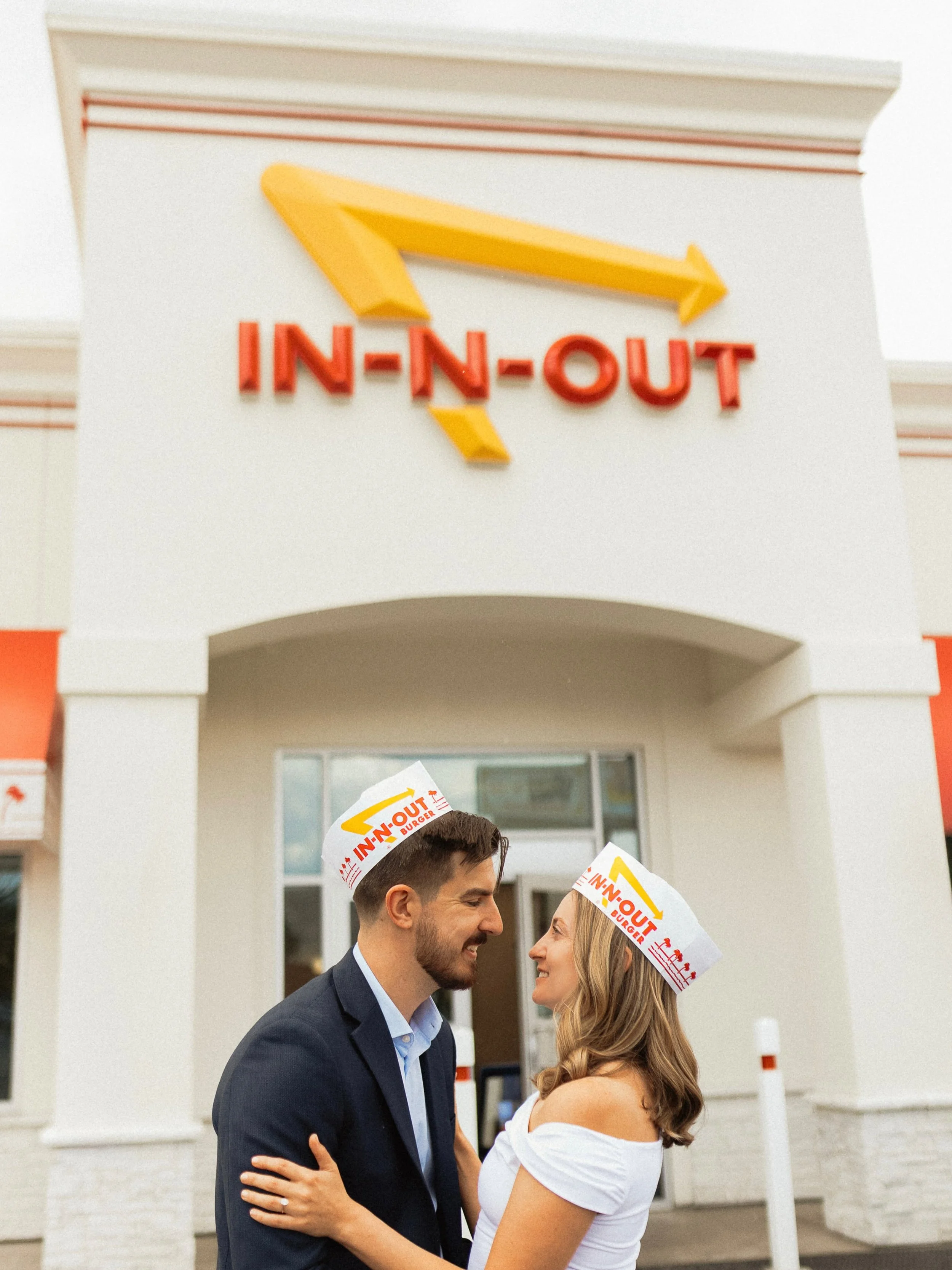 What an amazing ending to the elopement day of these two great people! 🍟🍦 🍔 

Want to know how to incorporate more of your story on your elopement day? 

Add in parts of yourself throughout the day! 
Whether it be&hellip;

In N Out 🍔 
Your favori