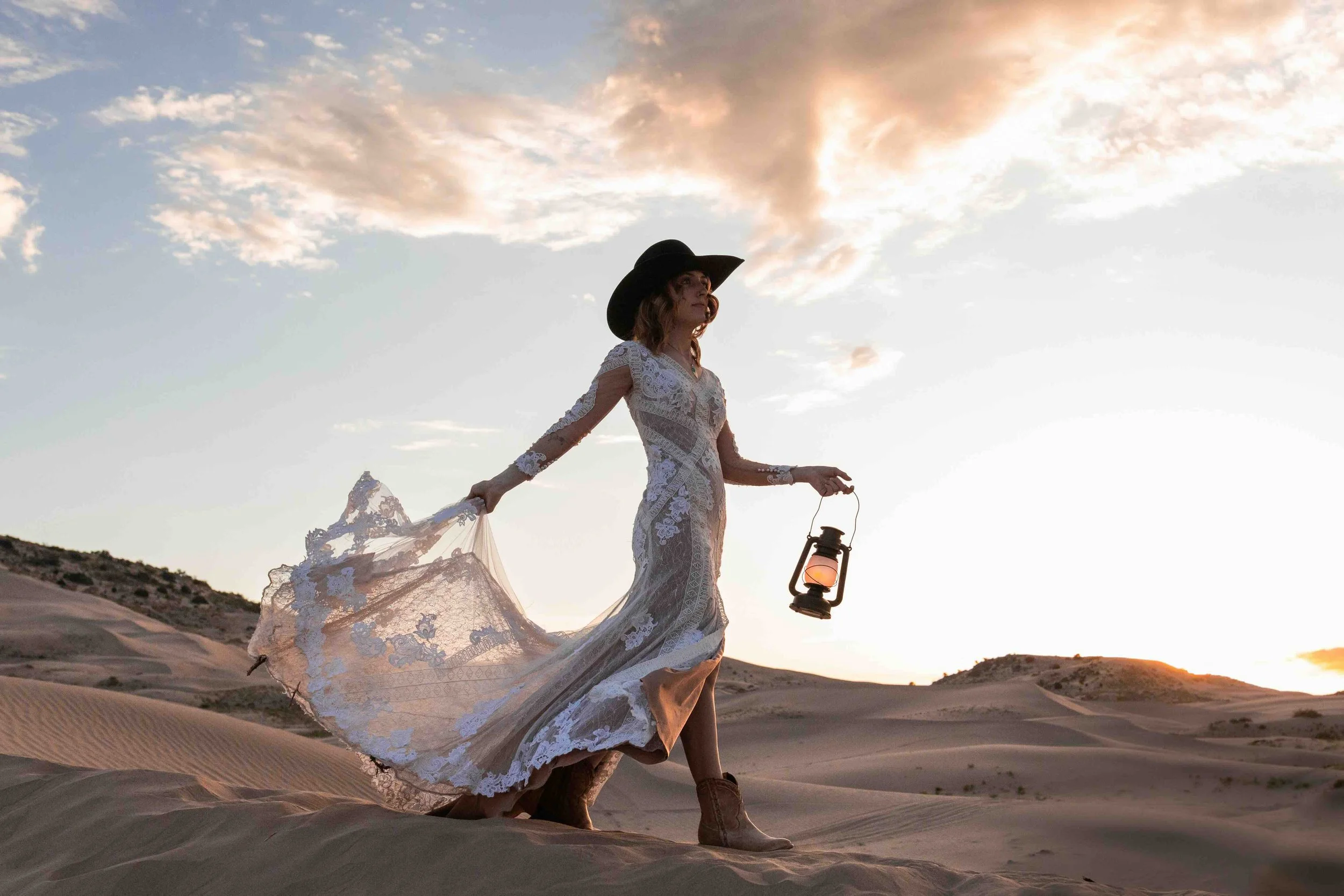 little-sahara-elopement-photo.jpeg