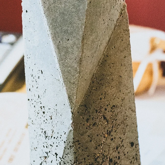CONCRETE VASE