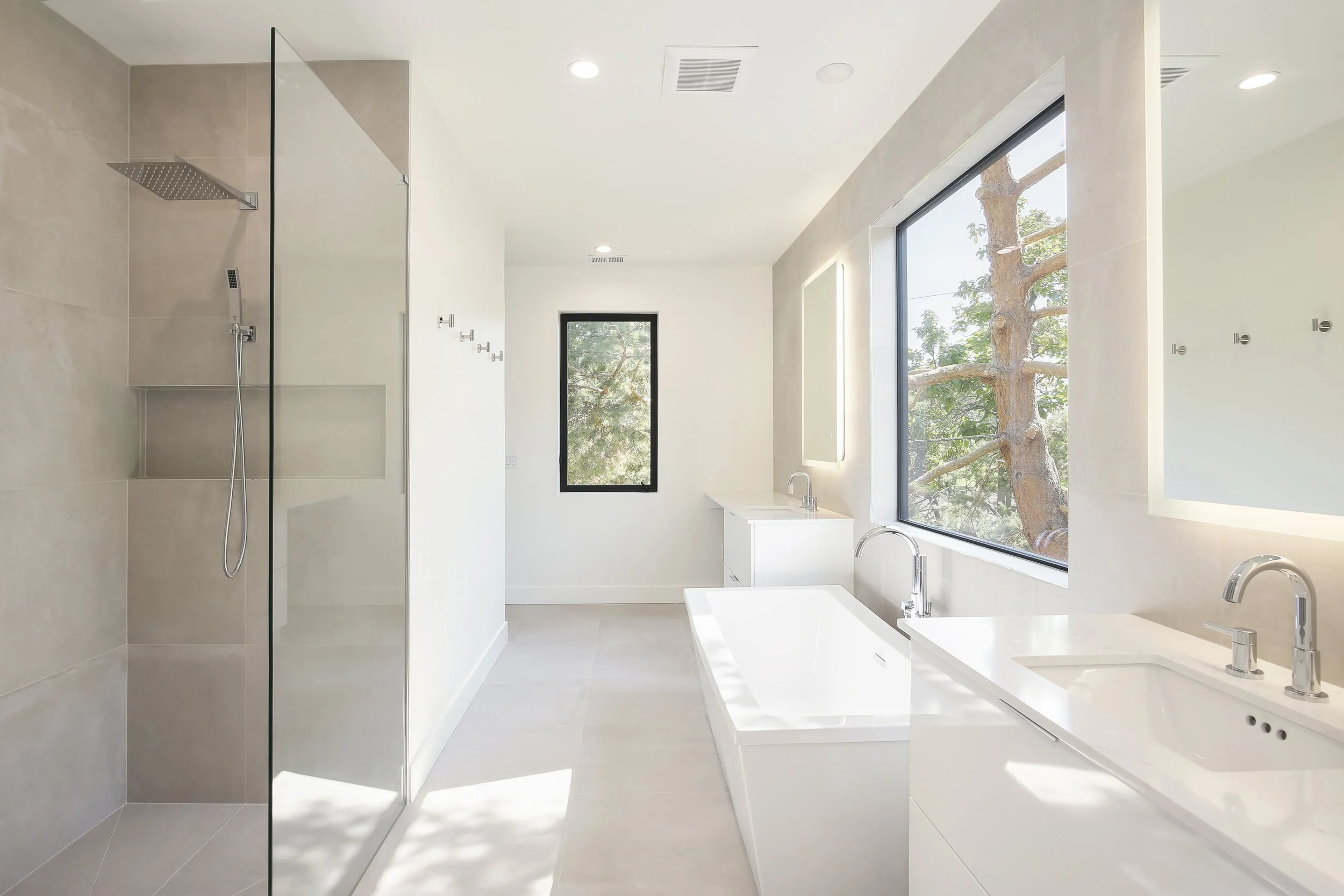 Master Bathroom 3.jpg
