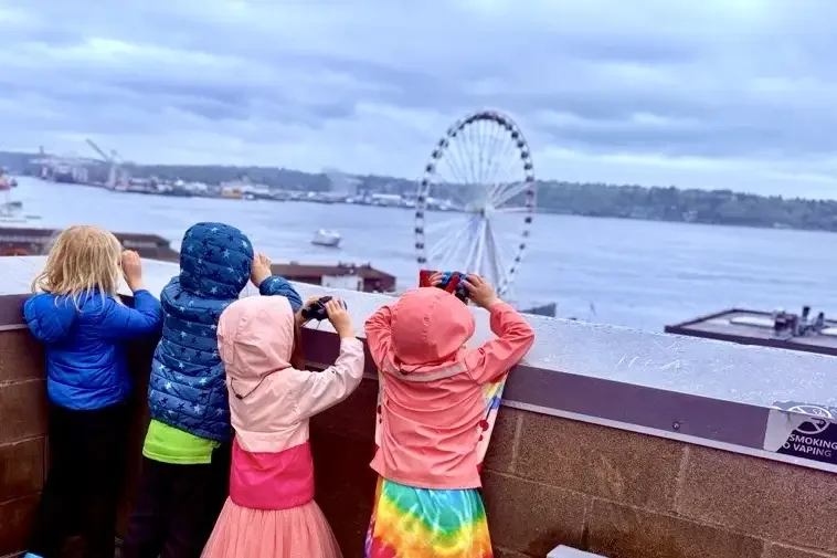 rainbow-birds-students-explore-seattle-harbor.webp