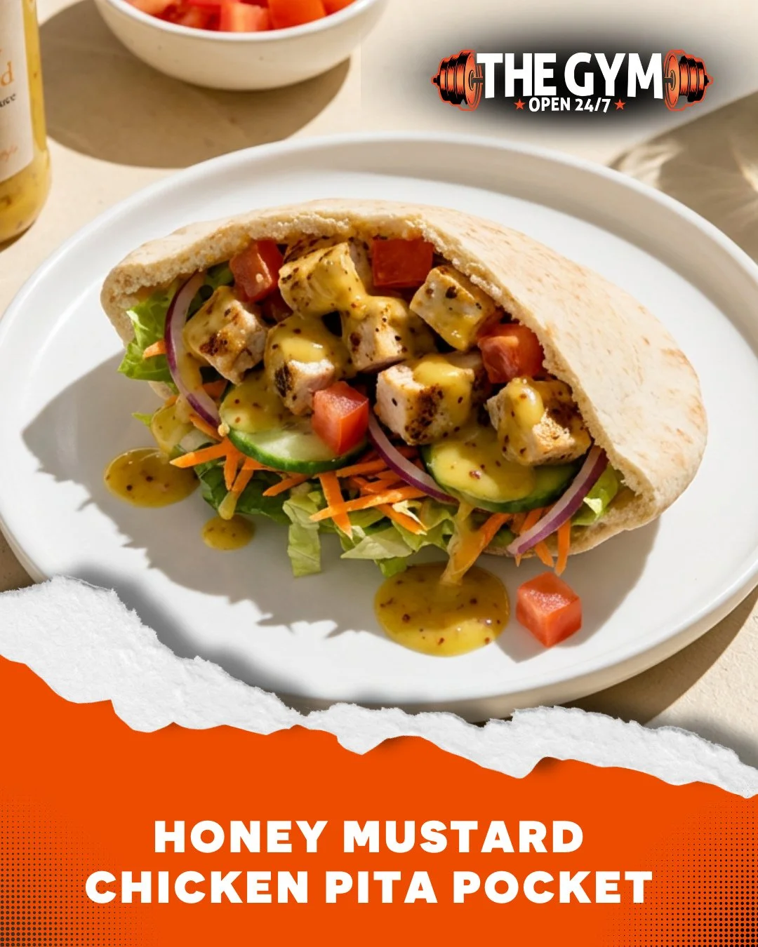 🍴 Honey Mustard Chicken Pita Pocket 🍴⁠
⁠
Serves: 1⁠
Prep: 5 mins⁠
⁠
What you need:⁠
⁠
🔹 20g red onion⁠
🔹 60g cucumber⁠
🔹 60g tomato⁠
🔹 40g Woolworths iceberg shredded lettuce⁠
🔹 30g Just Veg carrot shred⁠
🔹 2.5g olive oil spray⁠
🔹 150g Macro