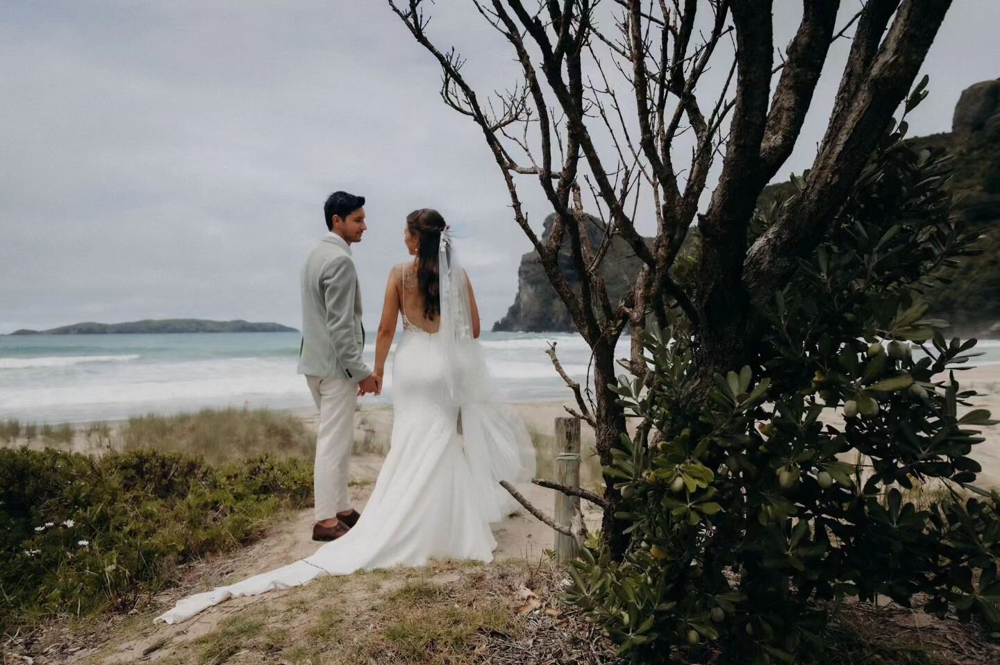 Amidst the summer's peak and the flood that hit the North Island, there was a ray of light that shone through the darkness. I am grateful to have been present to witness and capture this moment, along with all the guests who were there to share it⚘️
