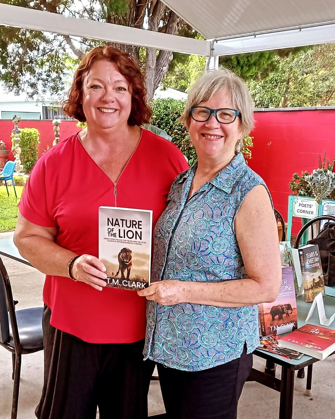 It was a steamy afternoon last week when I attended author conversations at Bribie Island's Community Arts Centre, meeting @tmclark_author and Anne Millen.  There's always something to learn chatting with and hearing about authors' journeys. A prodig