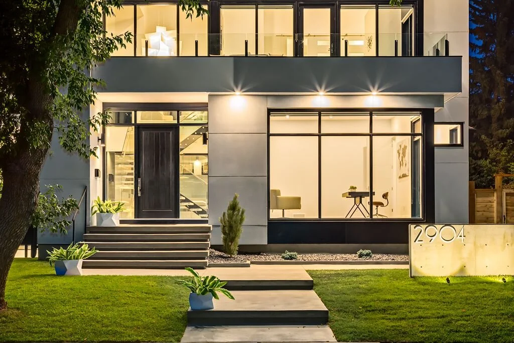 2904 Partial Exterior PIC.jpeg