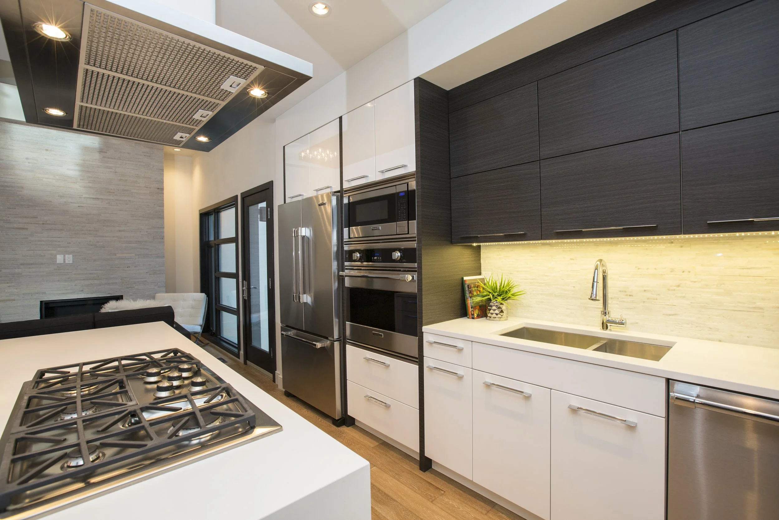 408-13st_NW_Unit-2_01.jpg