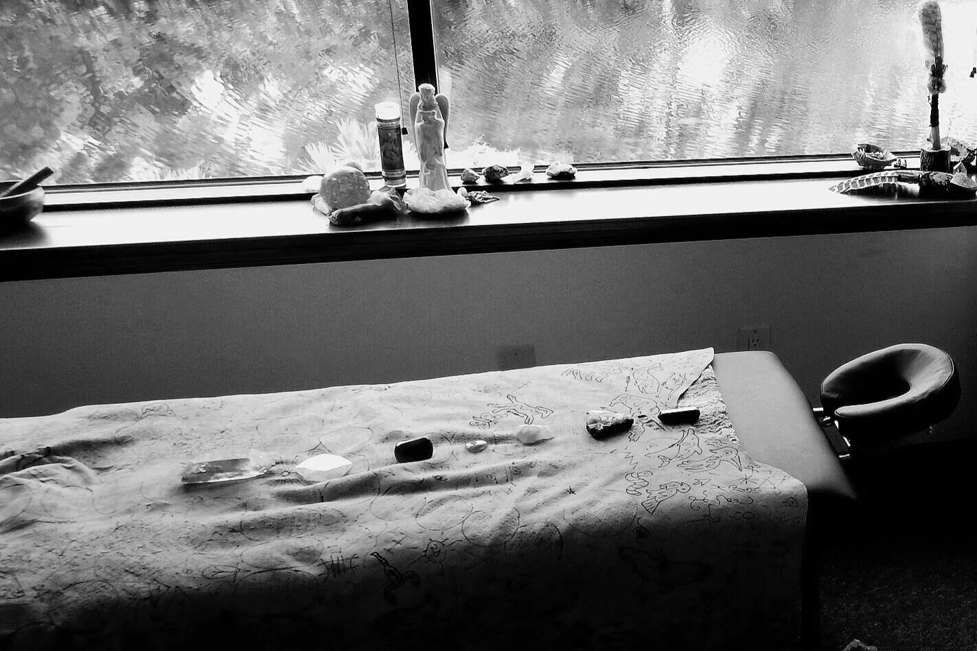 Reiki table with a medicine wheel healing blanket