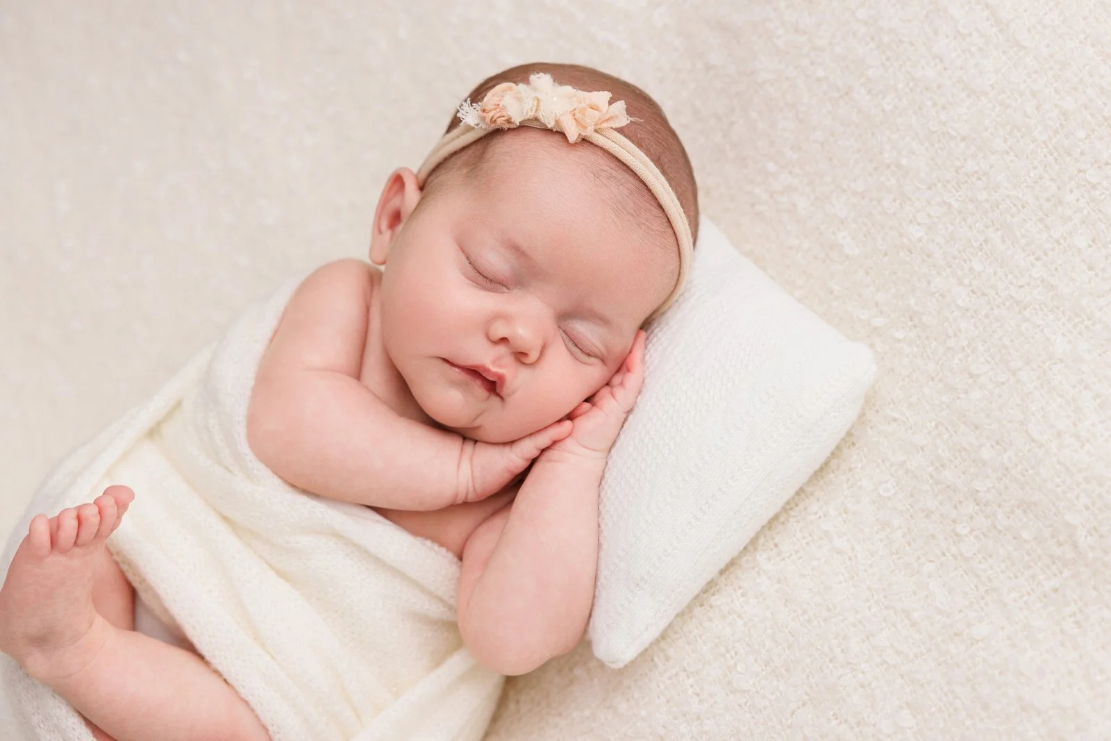 Houston-Newborn-Photographer-11-25-25-11.jpg