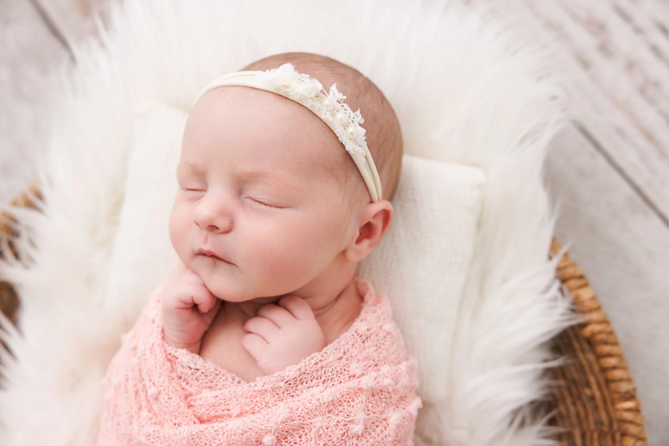 Houston-Newborn-Photographer-11-25-25-15.jpg
