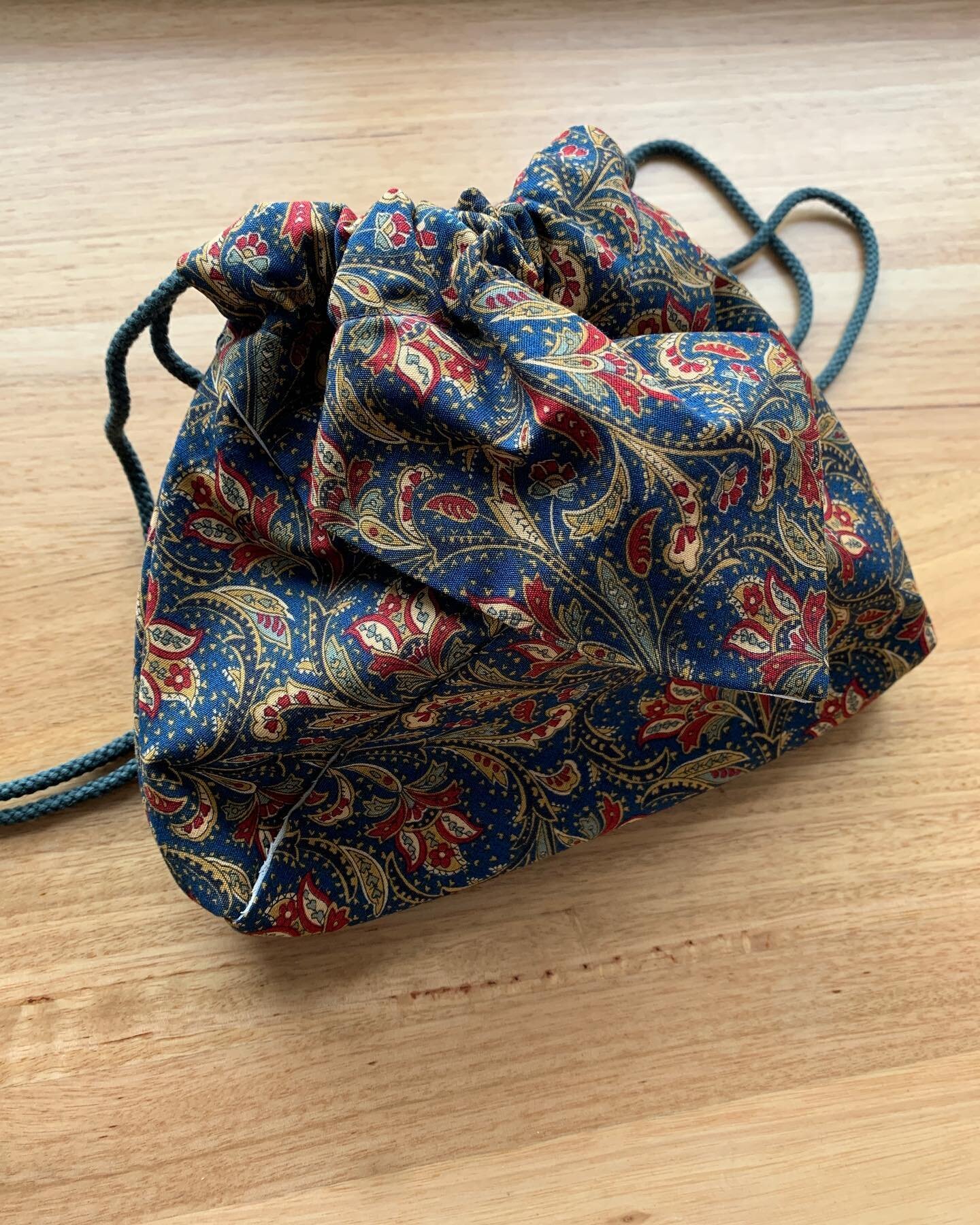Two lovely pouches that could be used for a range of items!  The drawstring pouch has two exterior pockets.  The pencil sized pouch has been designed to make the most of left over fabrics from other projects. 

A great little present. 

$20 for the p