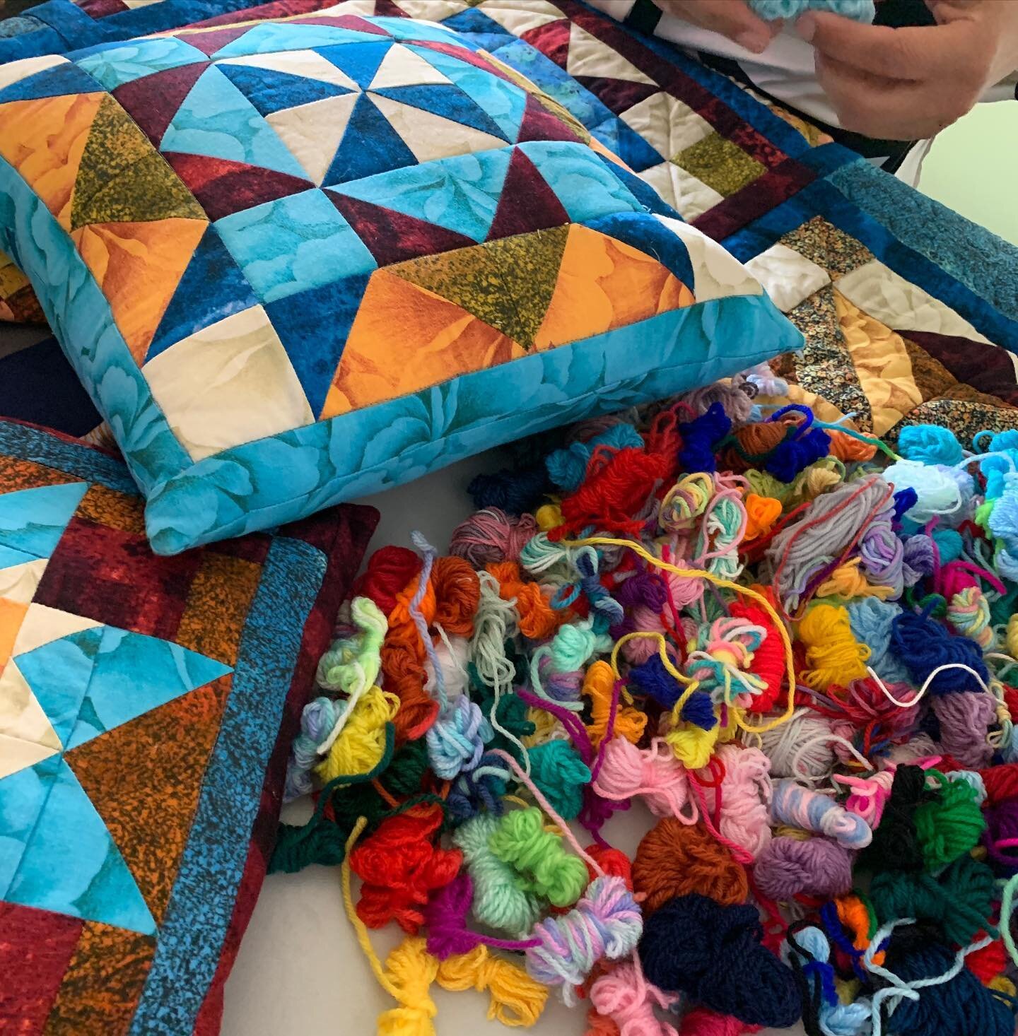 Kohna Zari Ko members are excited to bring some new items for sale soon. And our online commissions are always open! Check out our website, link in bio.
Keep in touch!
#craft #making #quilting