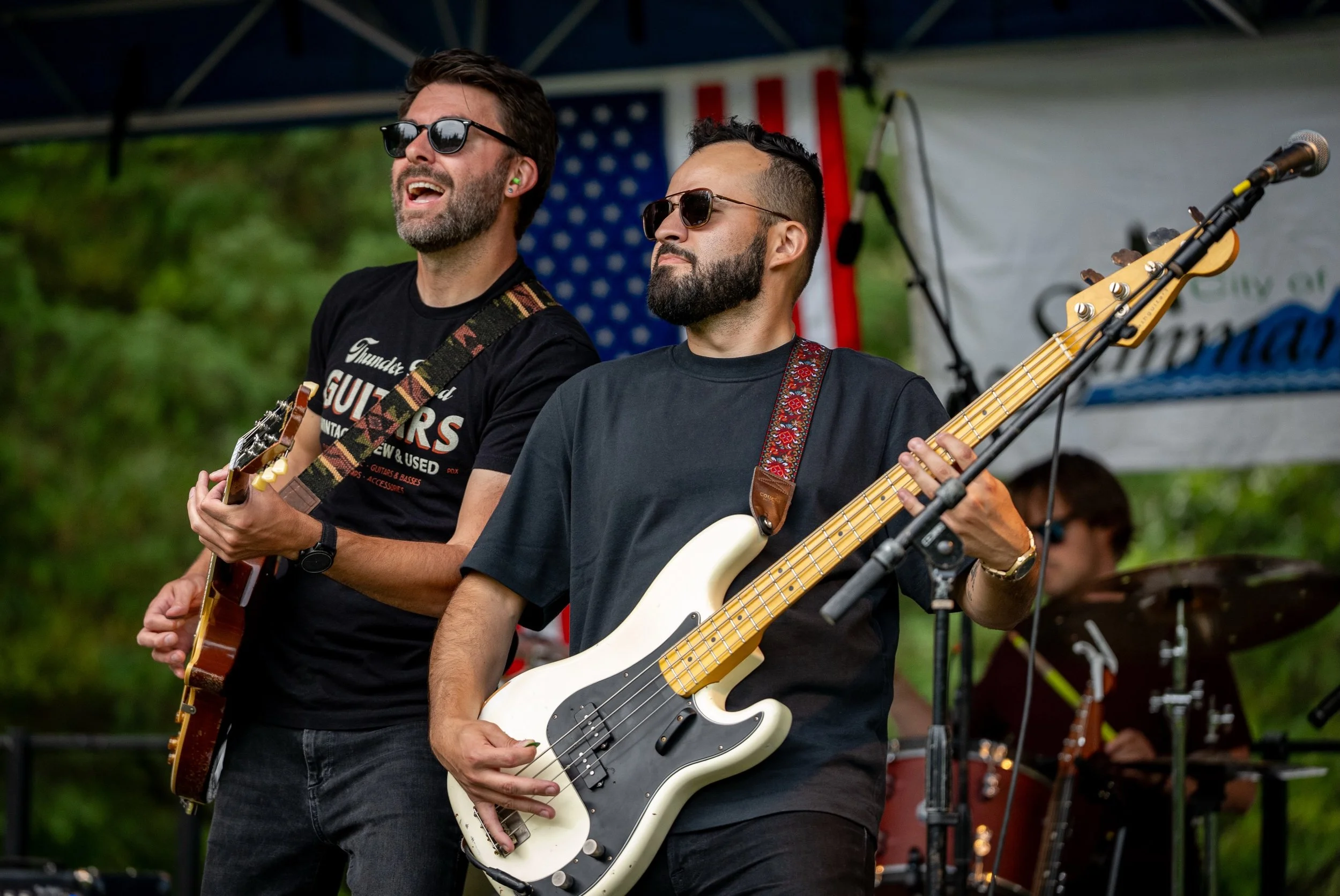 Sammamish, we&rsquo;re coming back for you 🎸
Last summer at Concerts in the Park was an absolute blast and we get to do it all over again!! Swipe for a few of our favorite moments from last year 👉
📍 Pine Lake Park, Sammamish 📅 Thursday, August 13