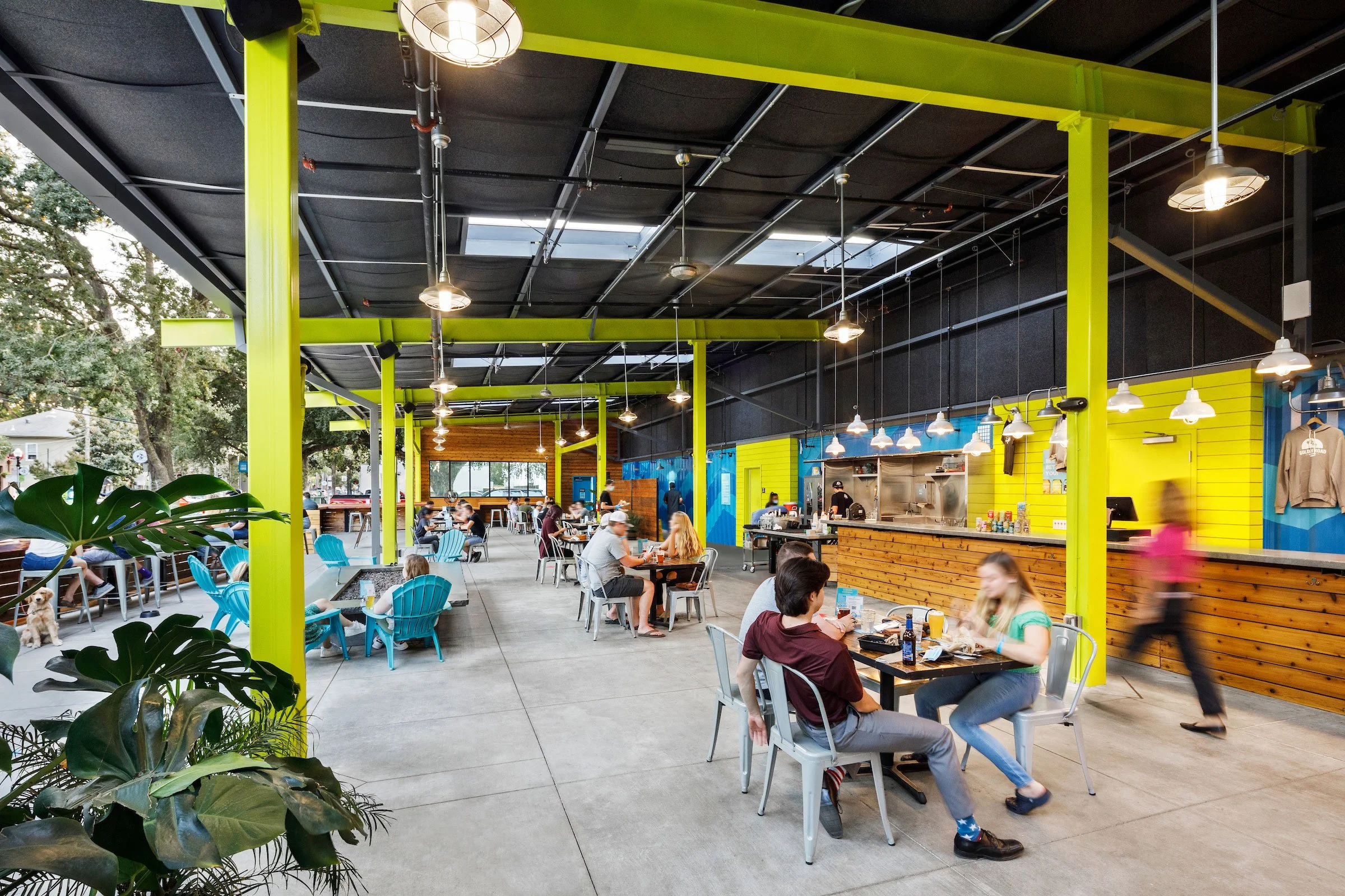 Are Dogs Allowed At Golden Road Brewery