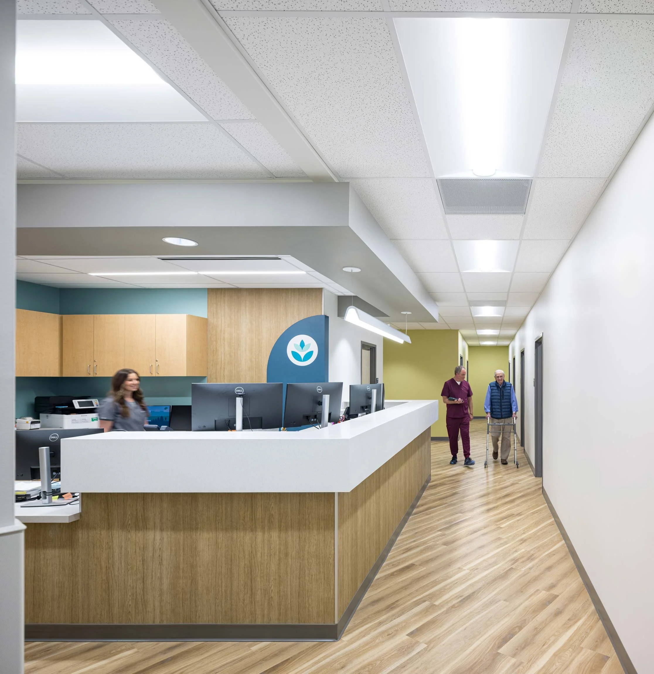 Back patient space with nurse desk