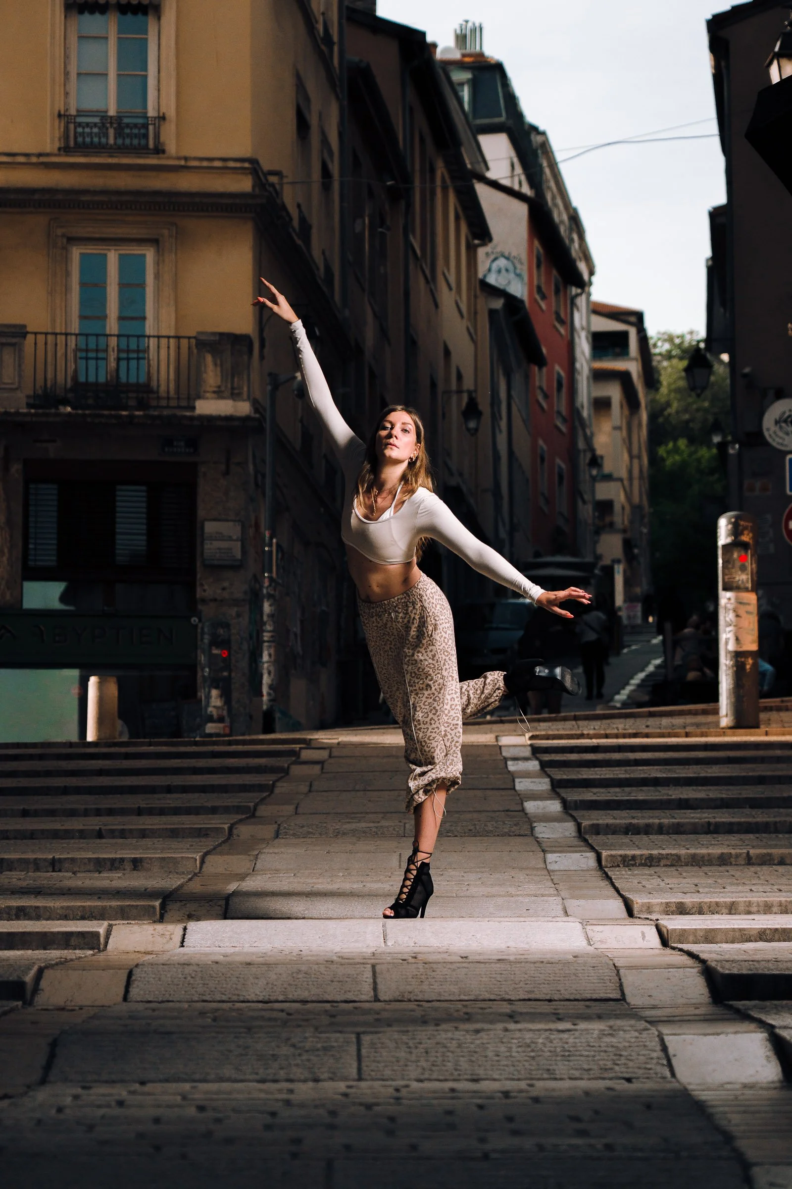 Dancing-66.jpg