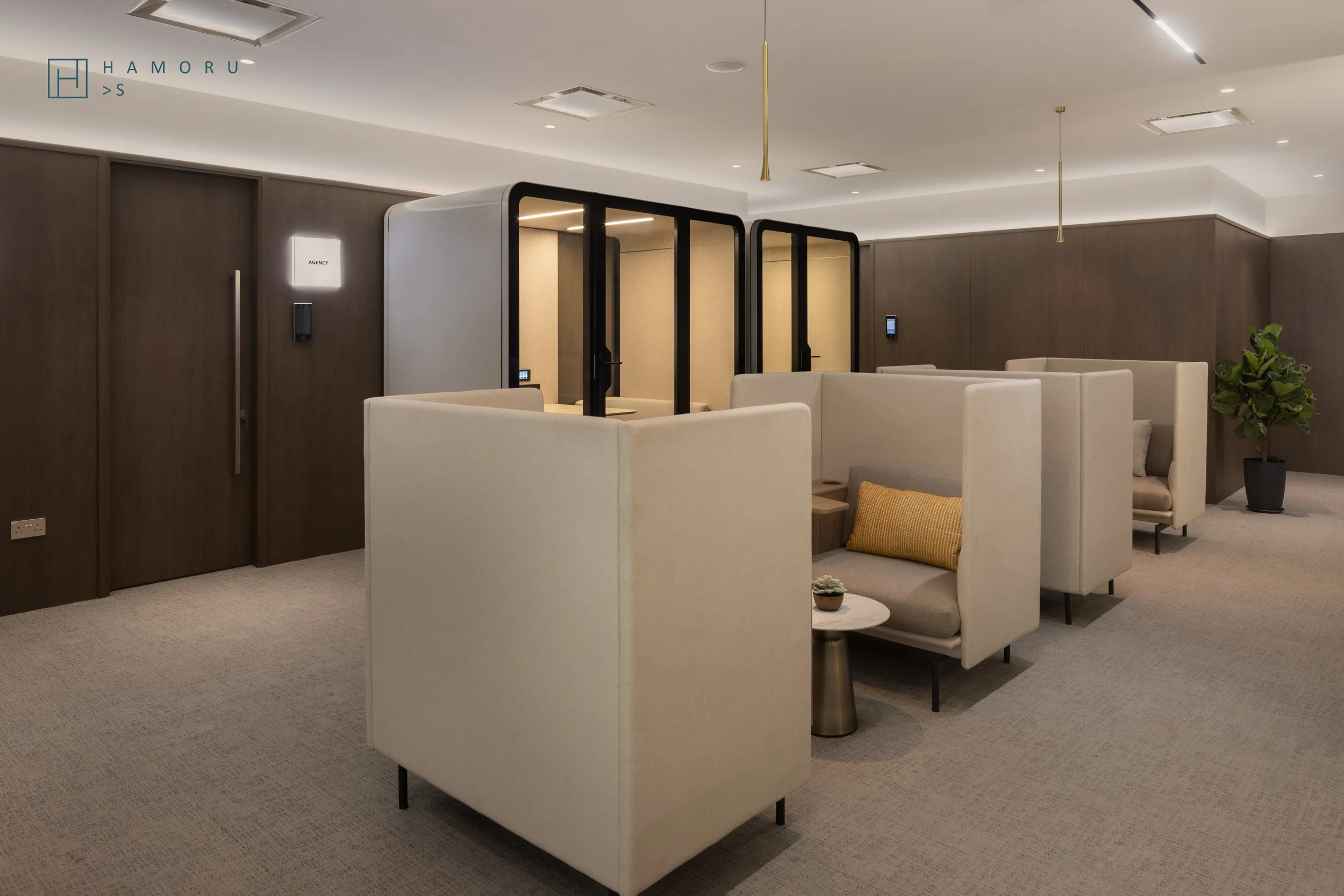 7Q9A1529 with logo.jpg