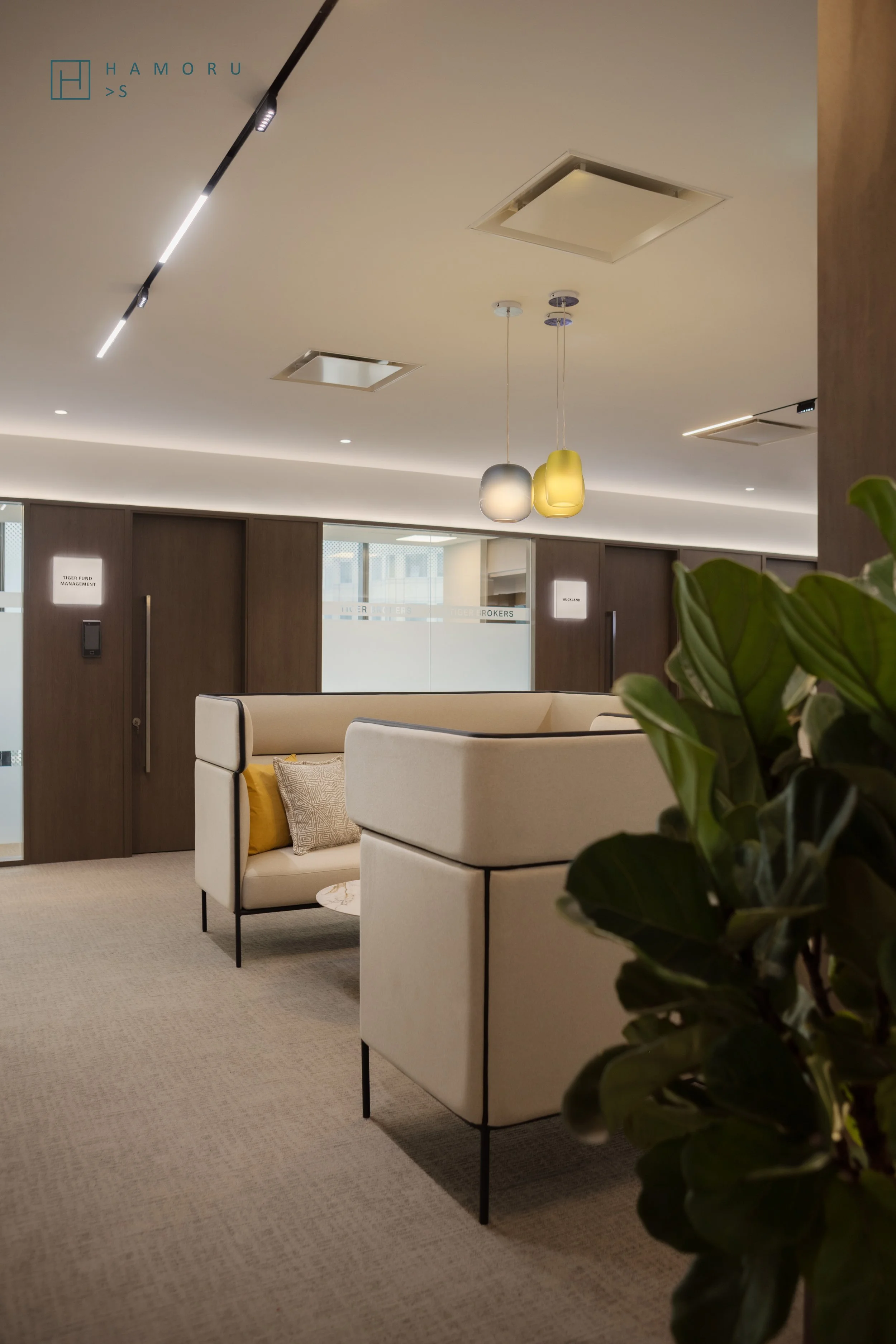 7Q9A1468 with logo.jpg