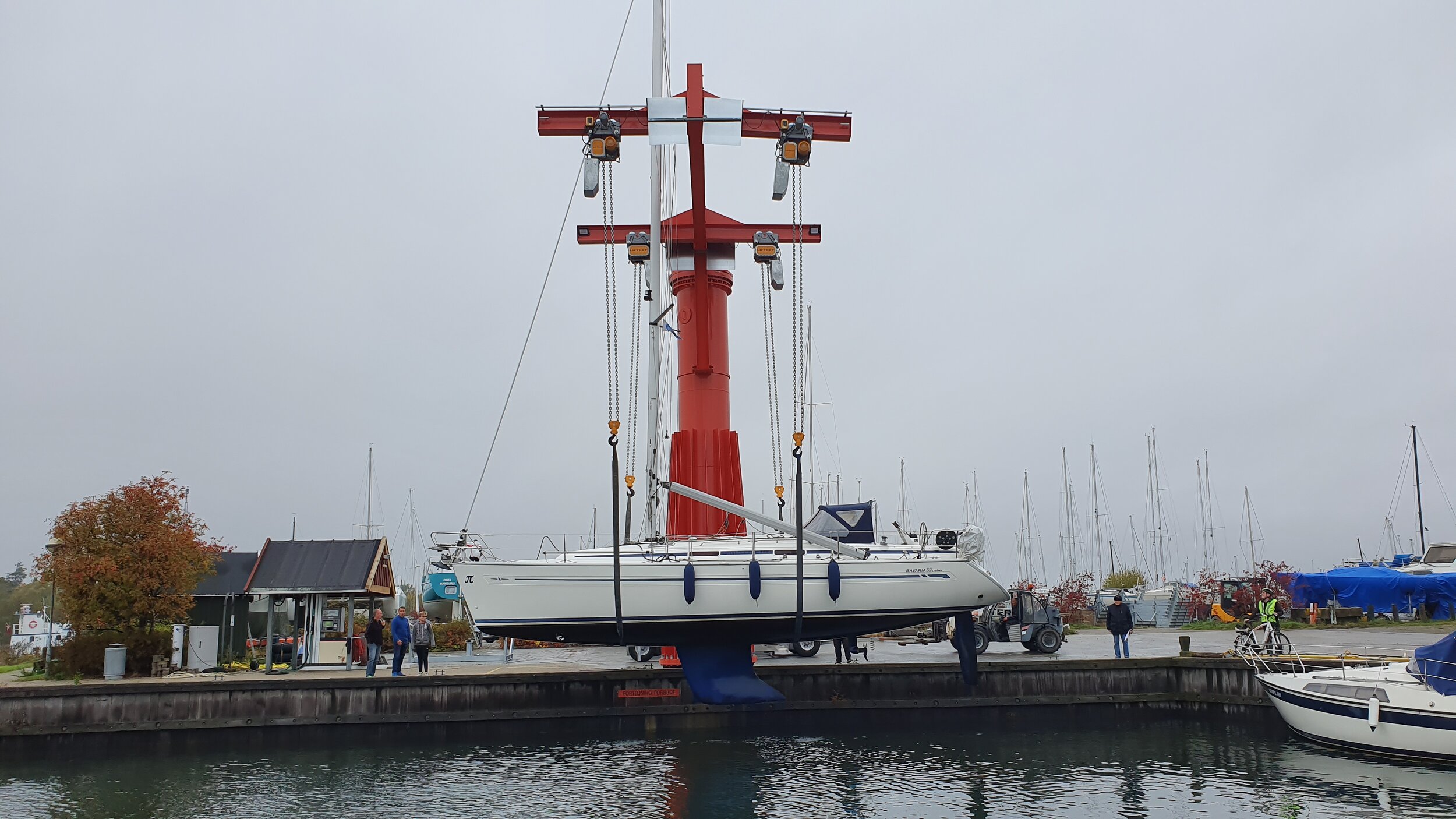 Svingkran til 50 ton Greve Marina størst i DK.