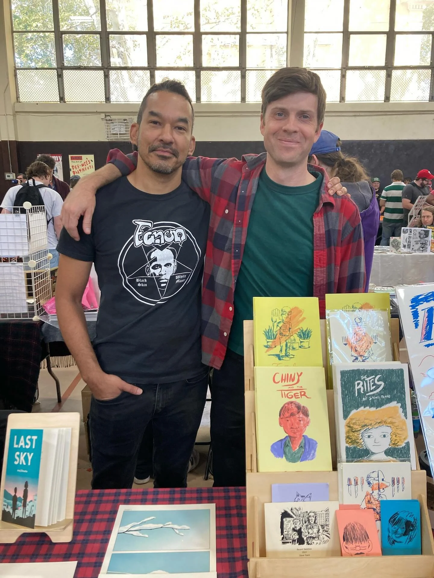 Last week was a busy but fun week runnin all over Philadelphia.  Over the weekend I tabled with my good bud @anujink at the @phillycomicsexpo, and I sold my new stickers and the Septa poster and lots of other gifts. A few days before that I got to ma