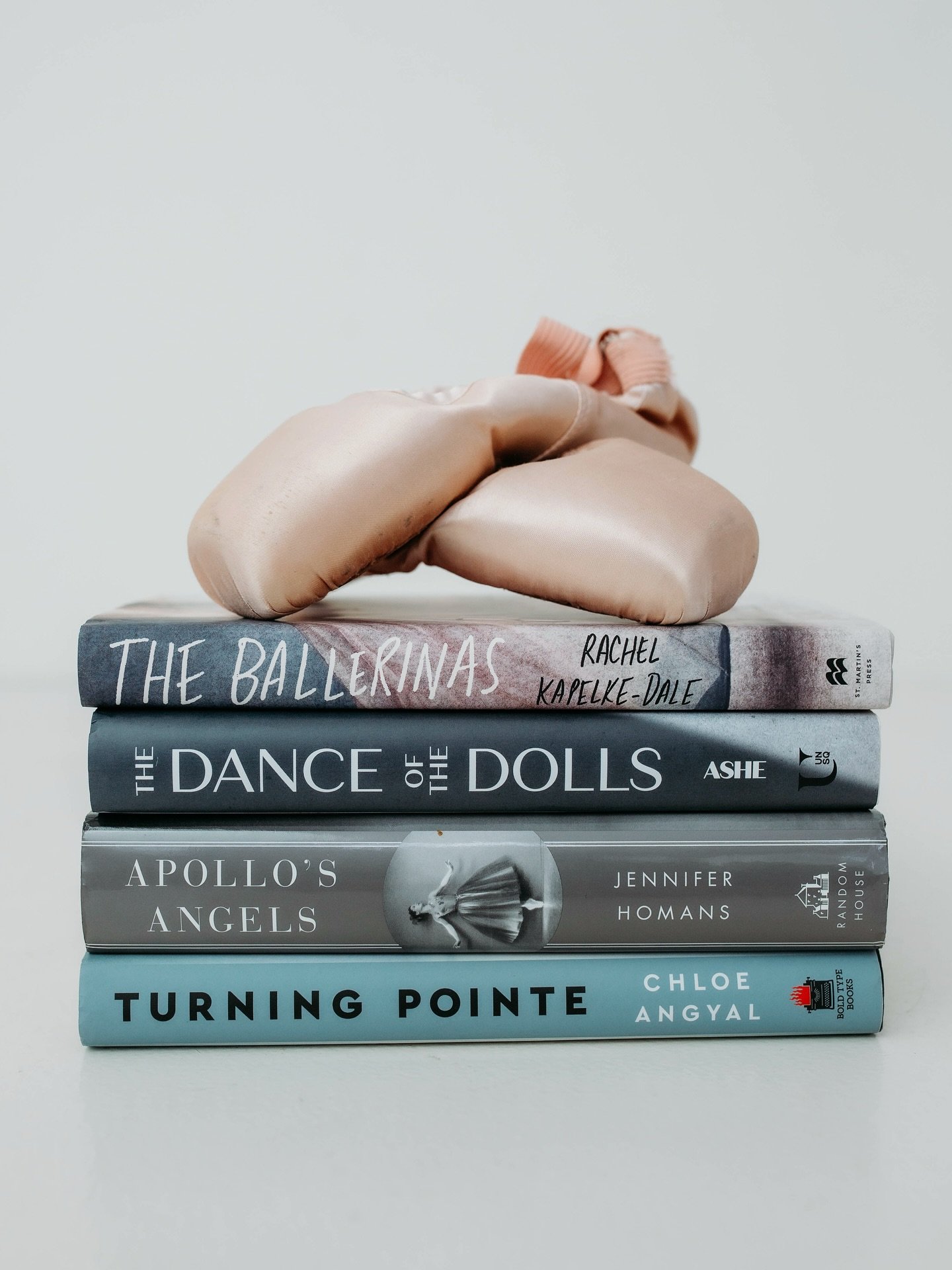 Books, brains, and ballet? Yes please!

Summer is here, and that means it&rsquo;s time to kick off our Brainy Ballerina Book Club Summer Reading Challenge! 🌞📖

Whether you&rsquo;re lounging poolside or escaping into a book between jet&eacute;s, I&r