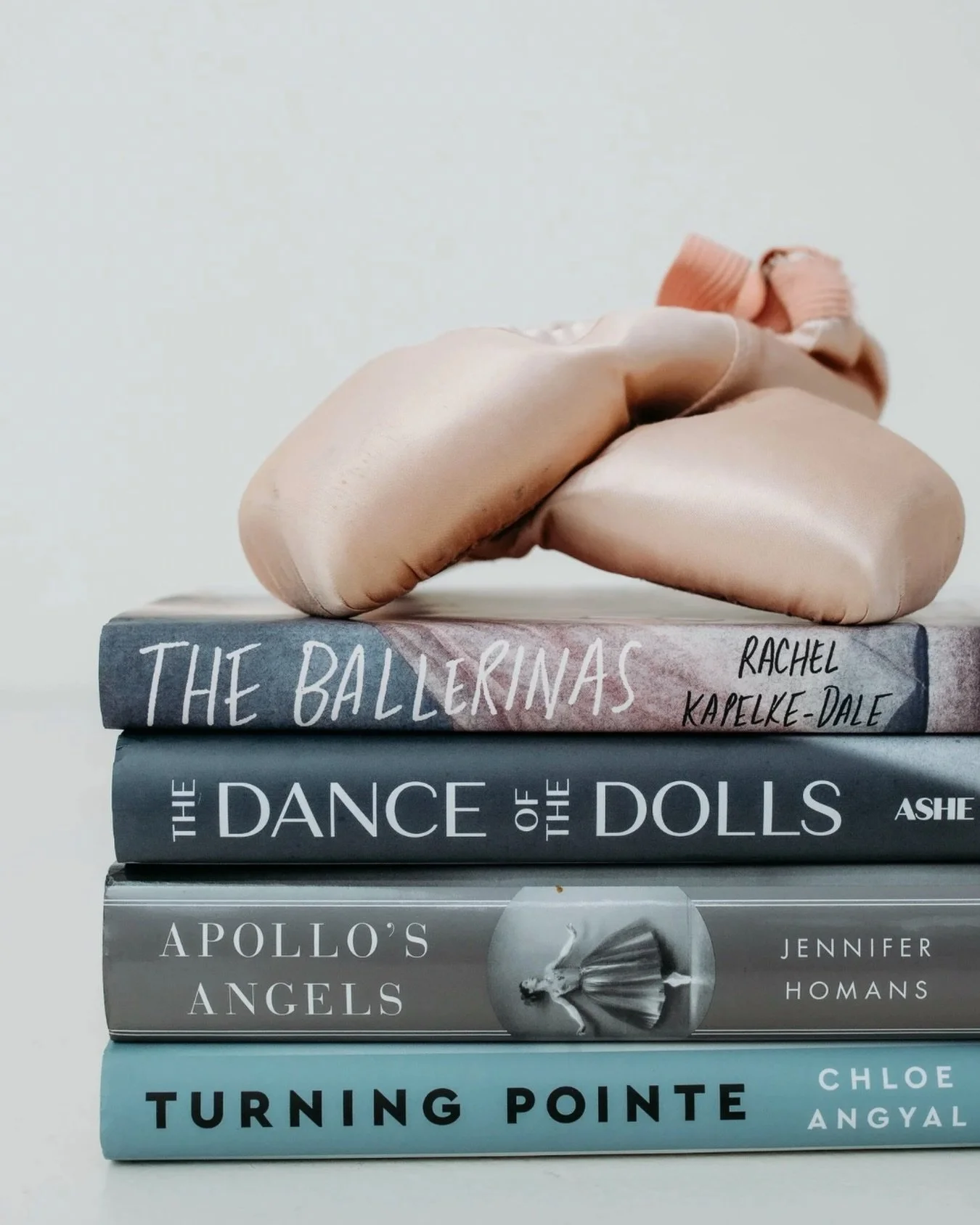 Books, brains, and ballet? Yes please!

Summer is here, and that means it&rsquo;s time to kick off our Brainy Ballerina Book Club Summer Reading Challenge! 🌞📖

Whether you&rsquo;re lounging poolside or escaping into a book between jet&eacute;s, I&r