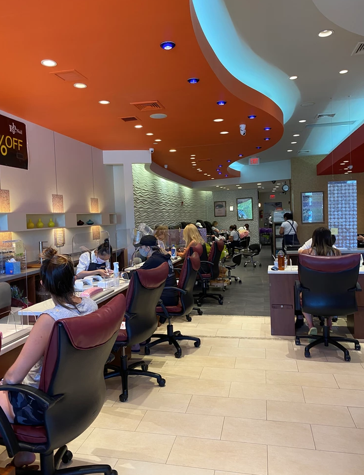 Posh_Nail_Spa-interior2.png